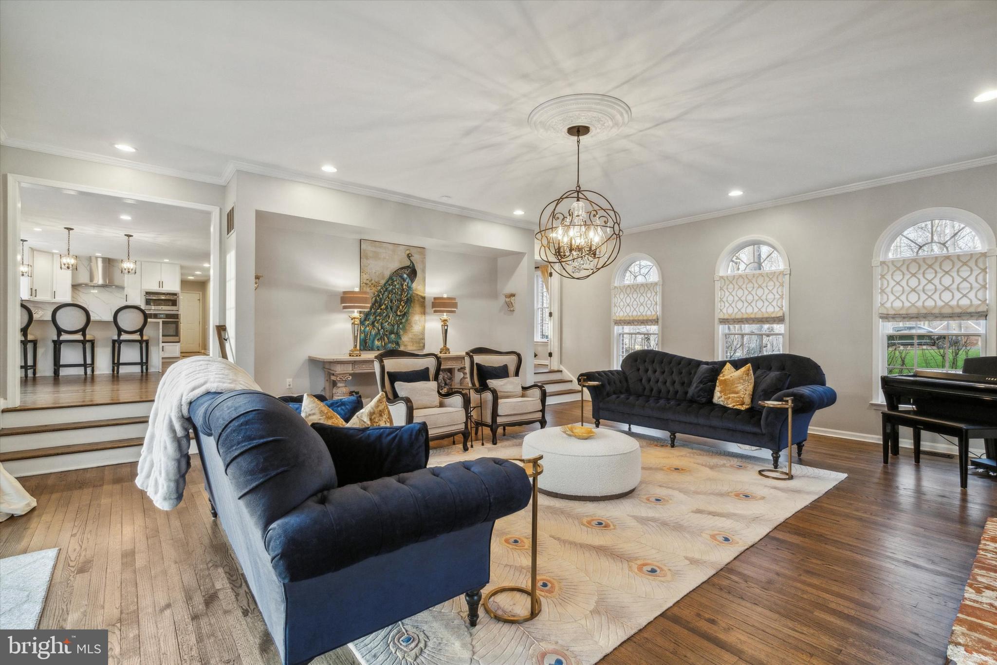 OKEHOCKING HILLS - Residential