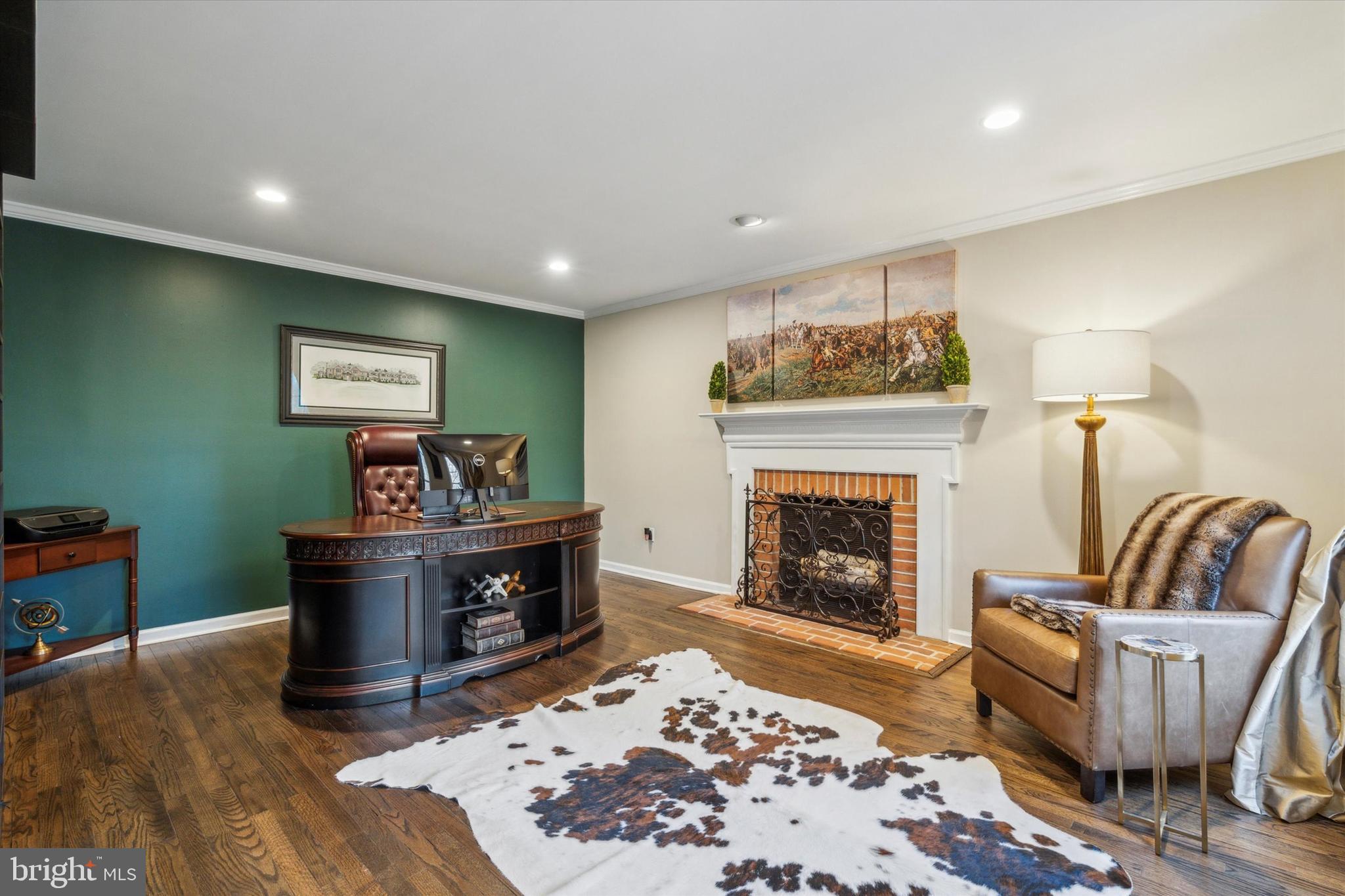 OKEHOCKING HILLS - Residential