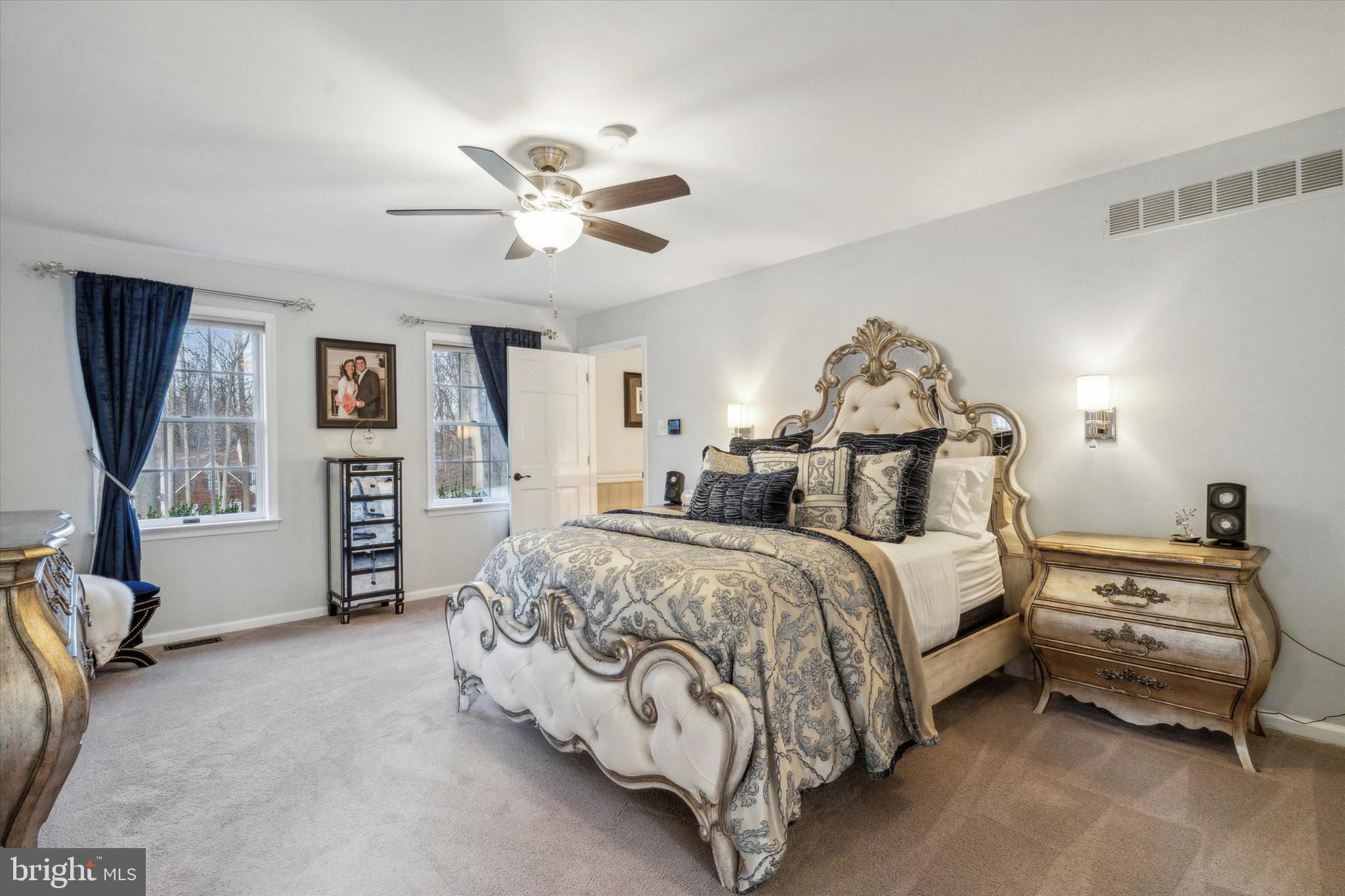 OKEHOCKING HILLS - Residential