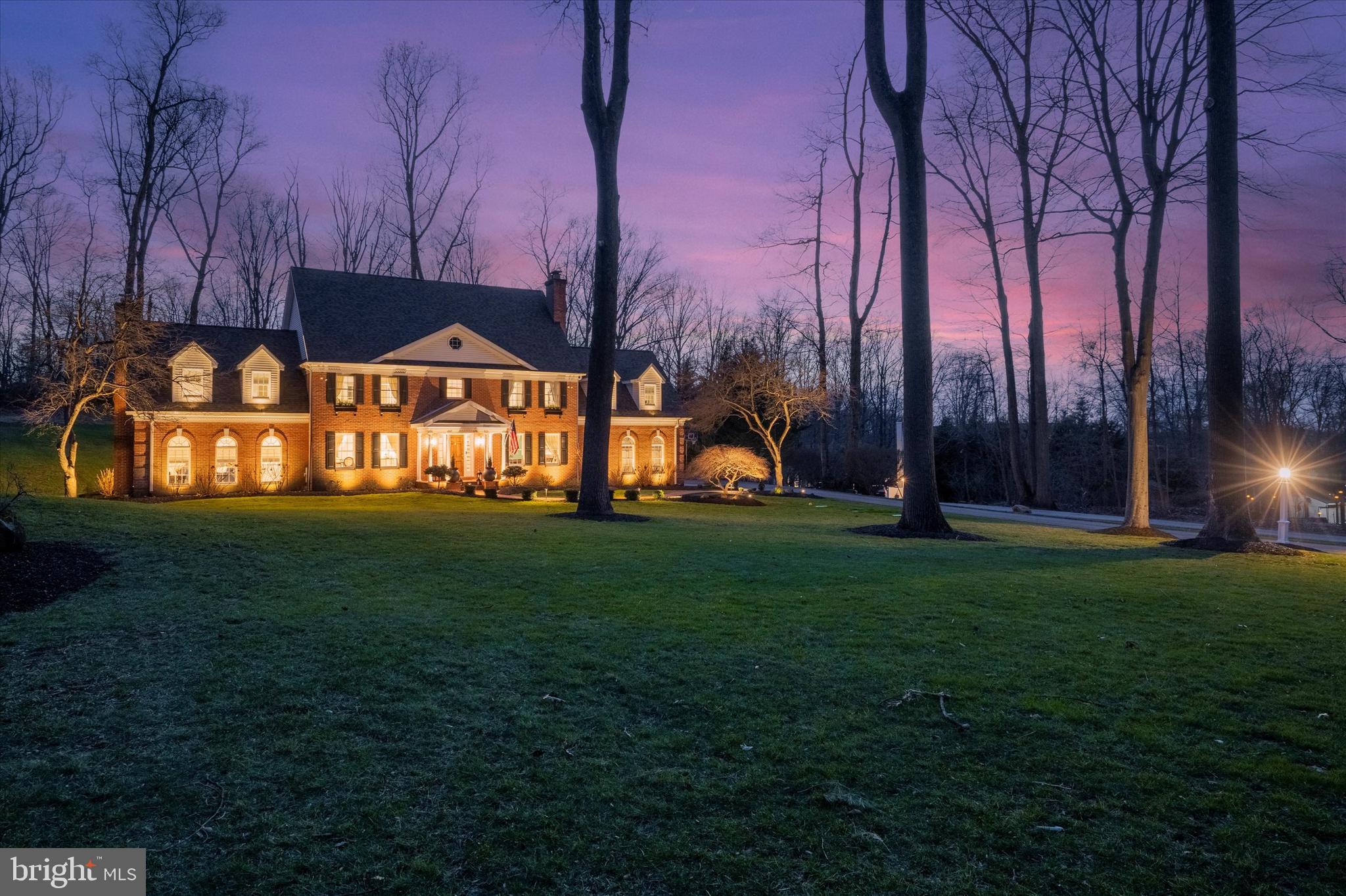 OKEHOCKING HILLS - Residential