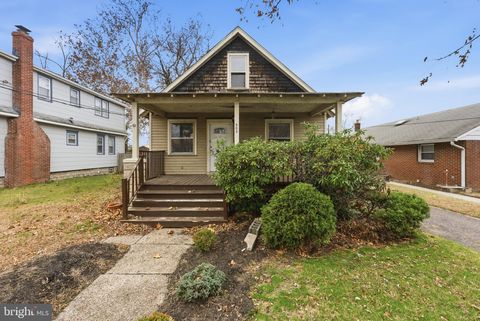 Photo of 505 Orchard Avenue, PALMYRA, NJ 08065 (MLS # NJBL2101920)