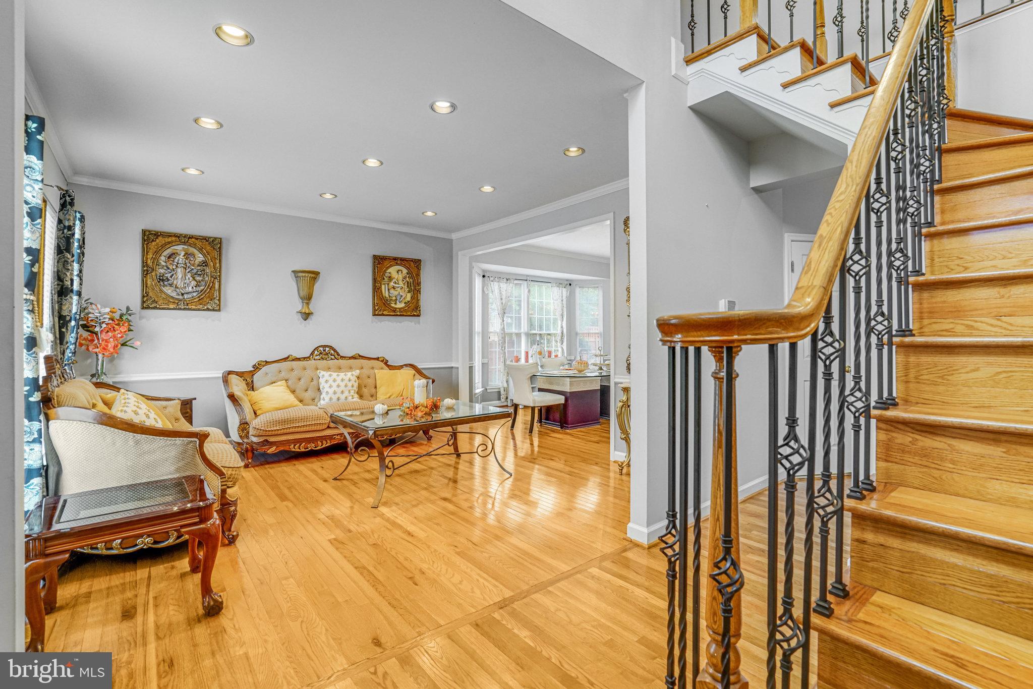 FALLS CHURCH - Residential