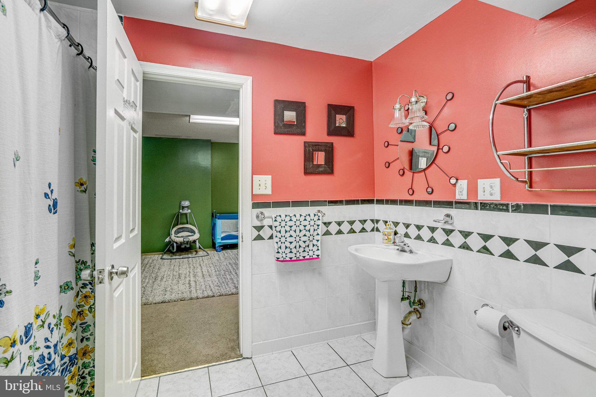 FALLS CHURCH - Residential
