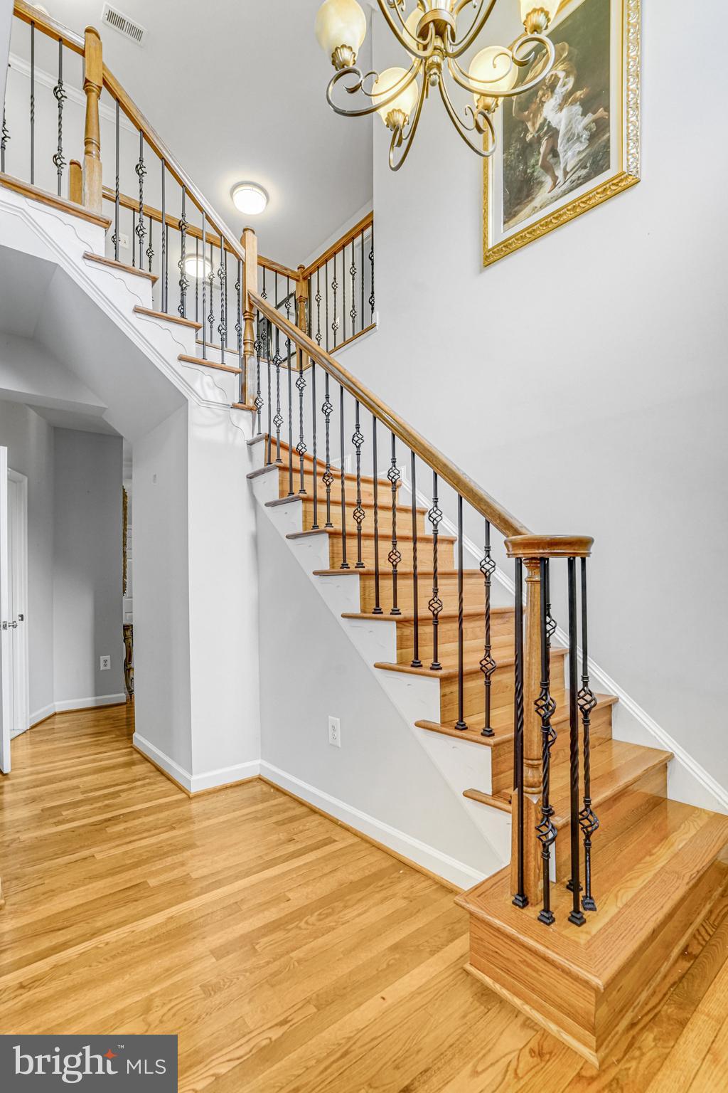 FALLS CHURCH - Residential