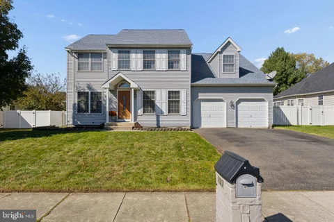 137 Tradewinds Drive, Mount Royal, NJ 08061 - #: NJGL2079672