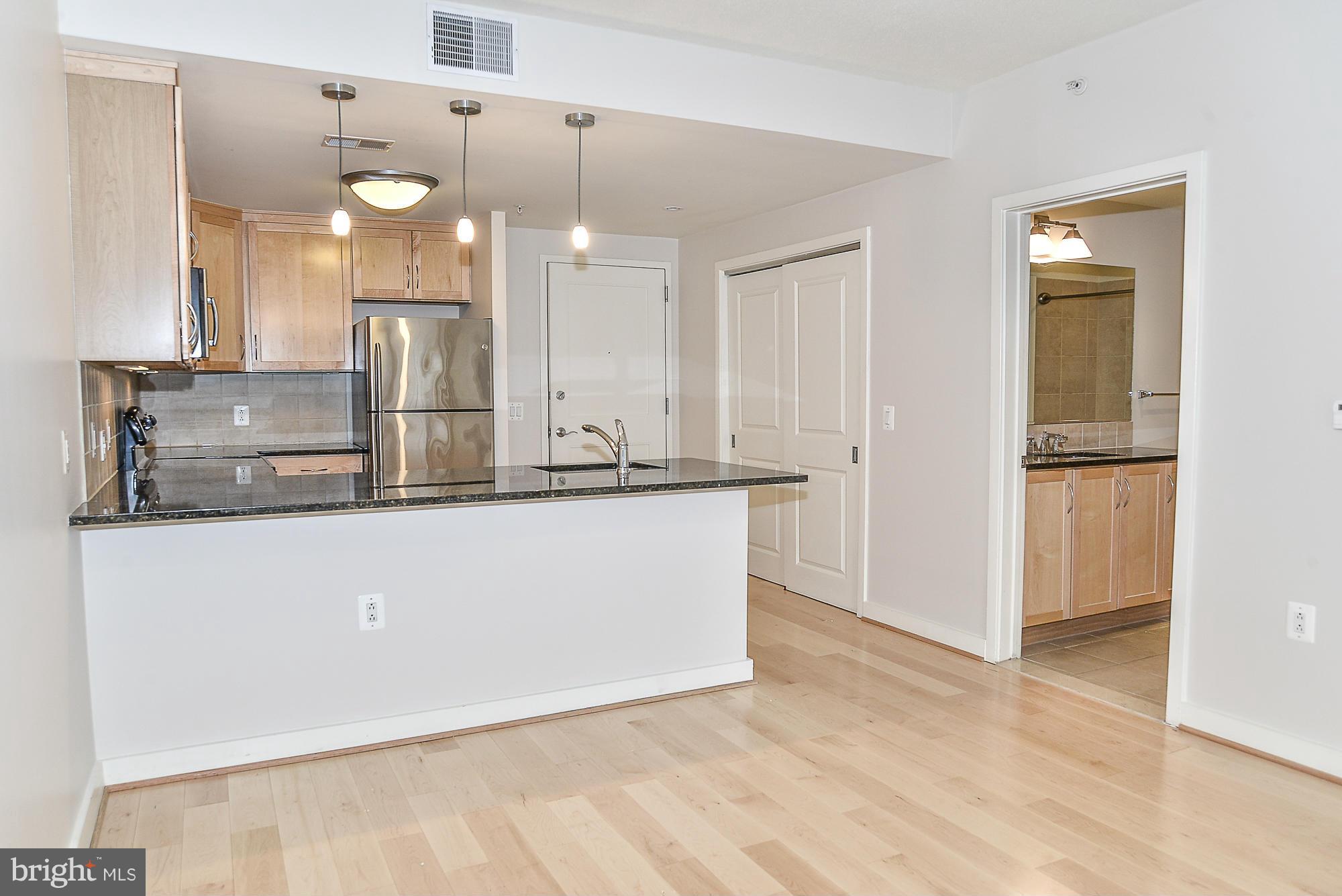 LIBERTY CENTER - Residential Lease