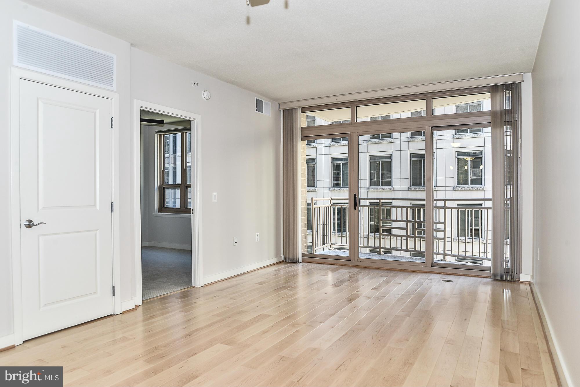 LIBERTY CENTER - Residential Lease