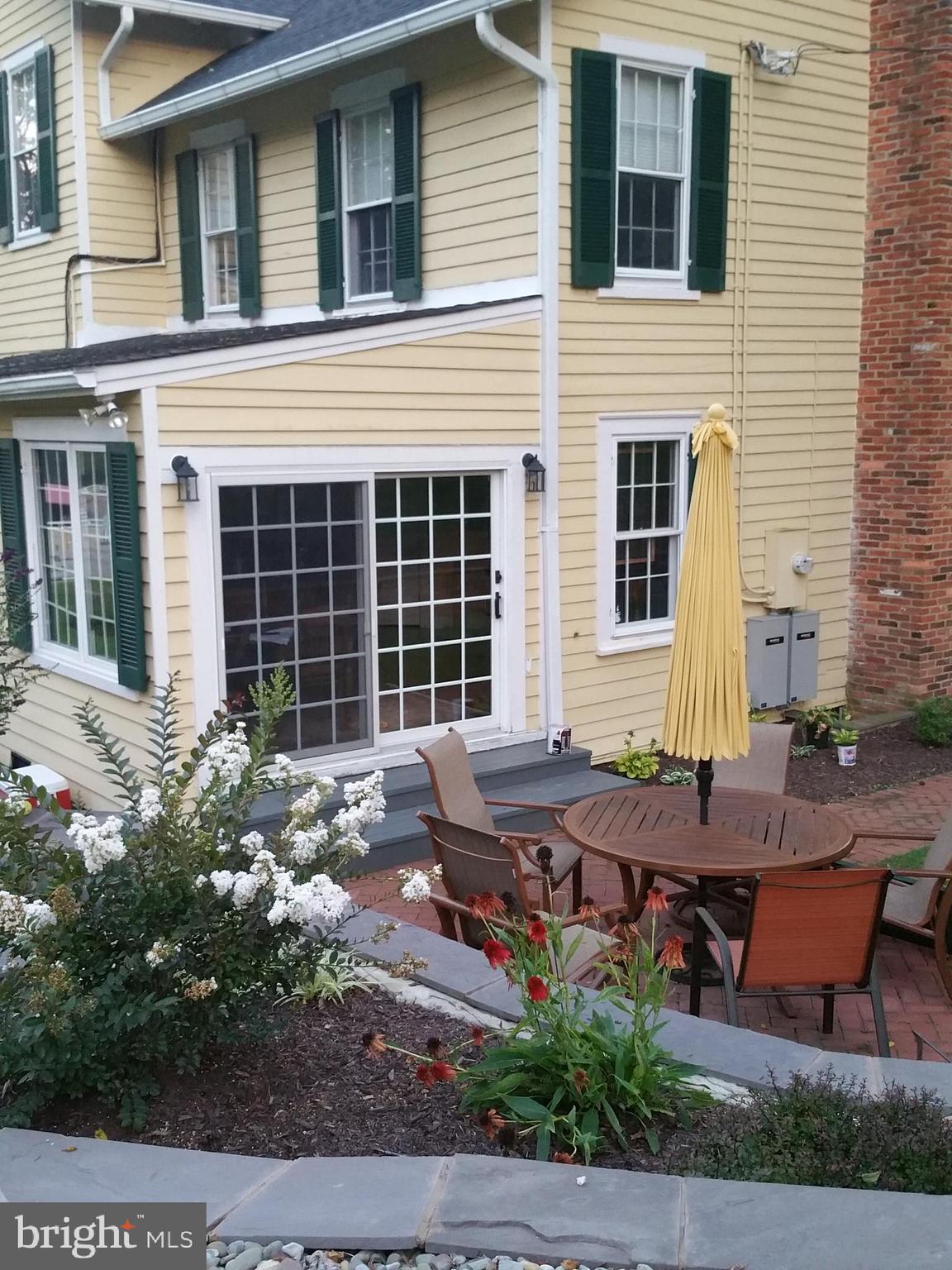 WEST RIVER - Residential