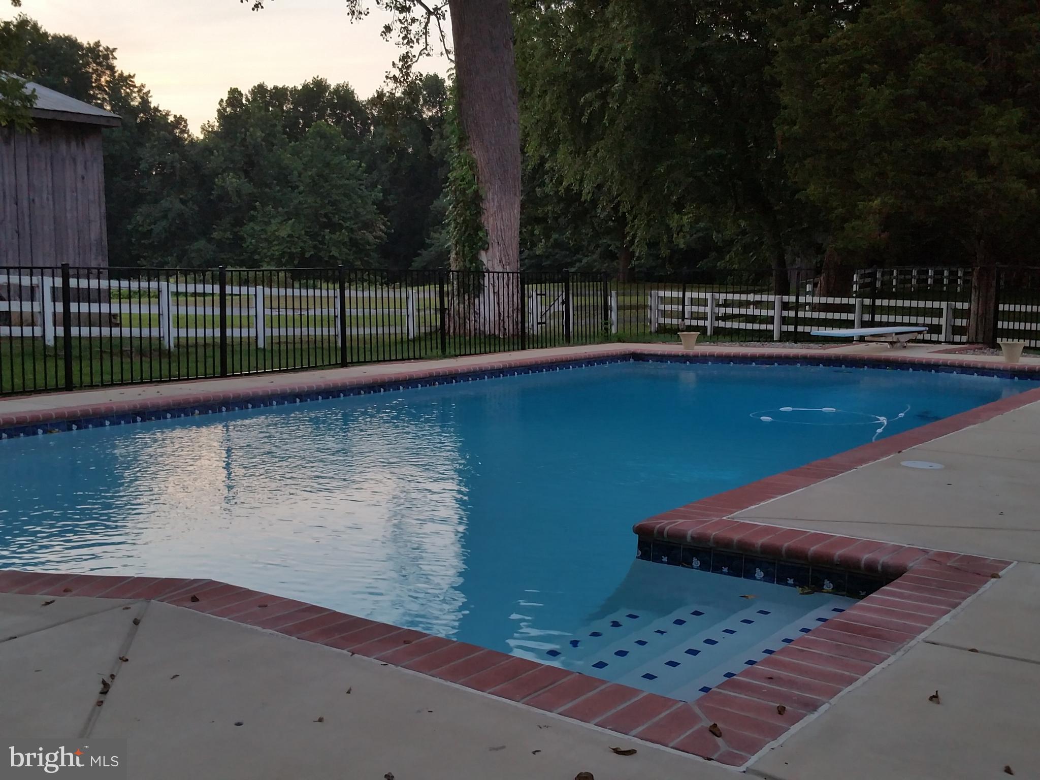 WEST RIVER - Residential