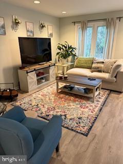 HILL CREST - Residential