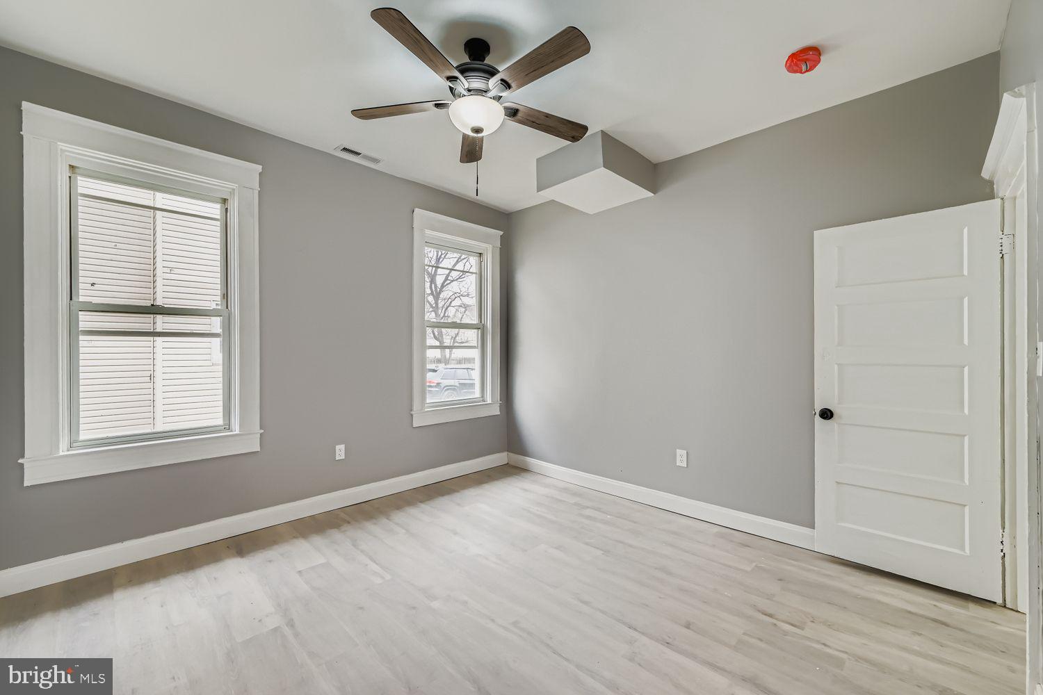 WEST ARLINGTON - Residential