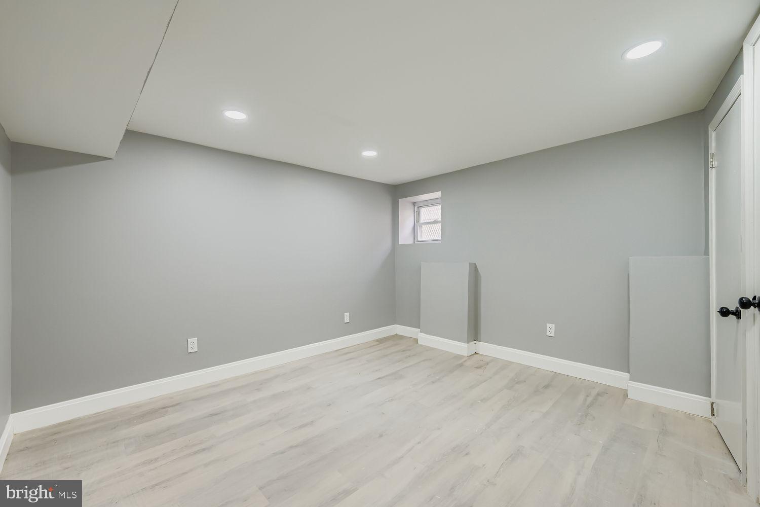 WEST ARLINGTON - Residential