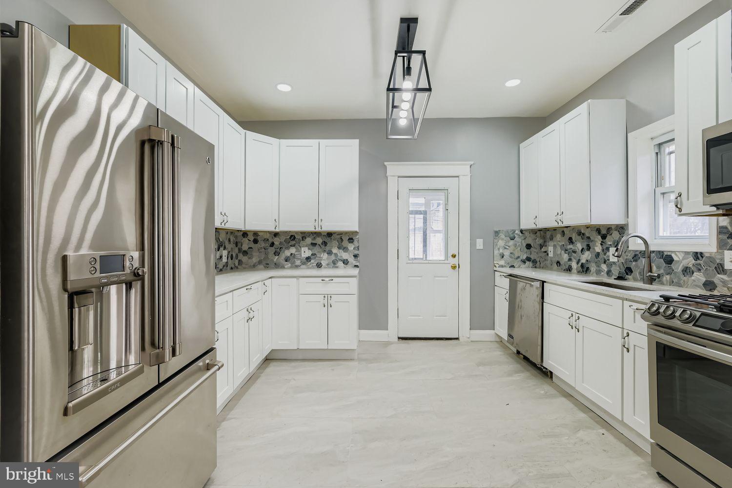 WEST ARLINGTON - Residential