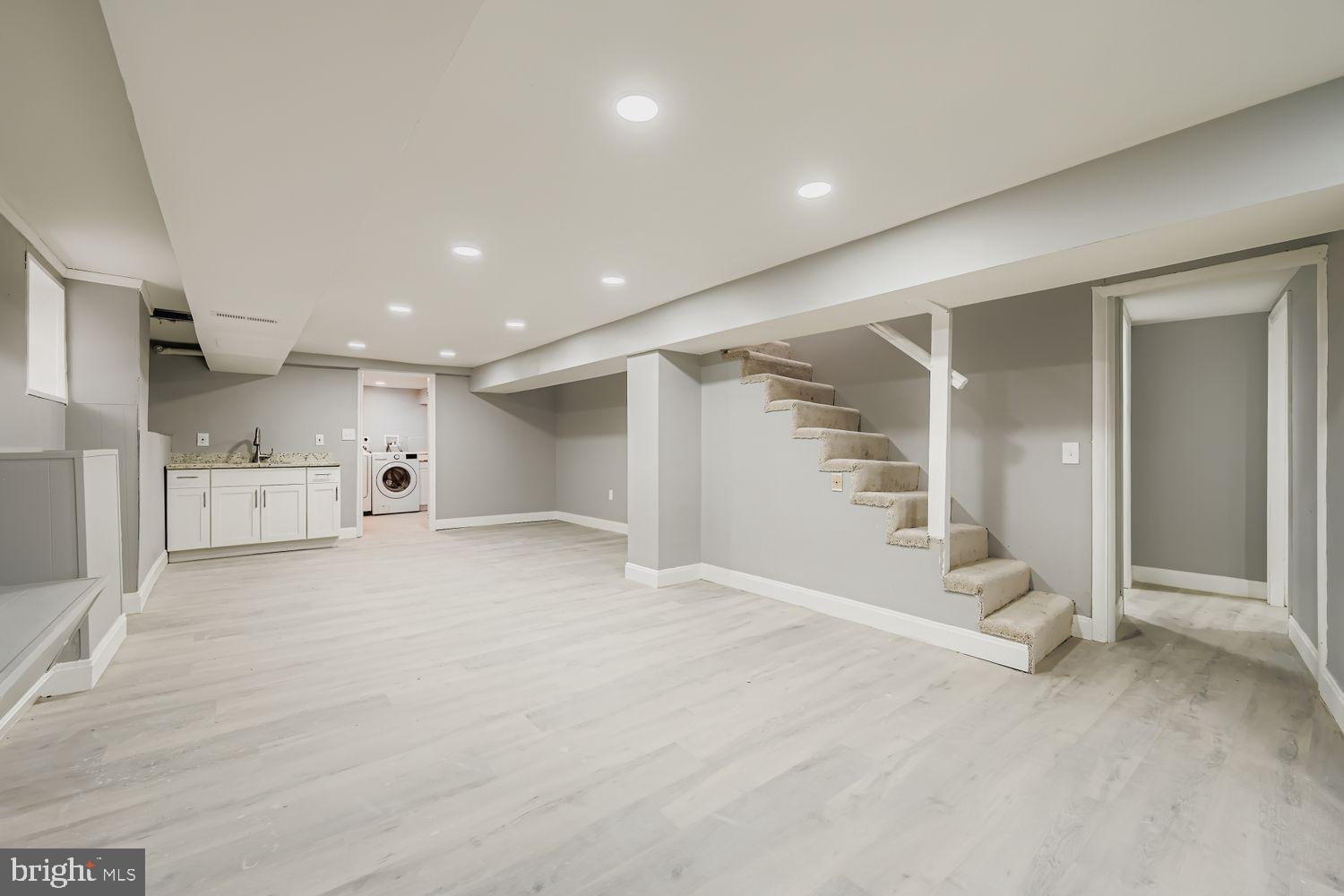 WEST ARLINGTON - Residential