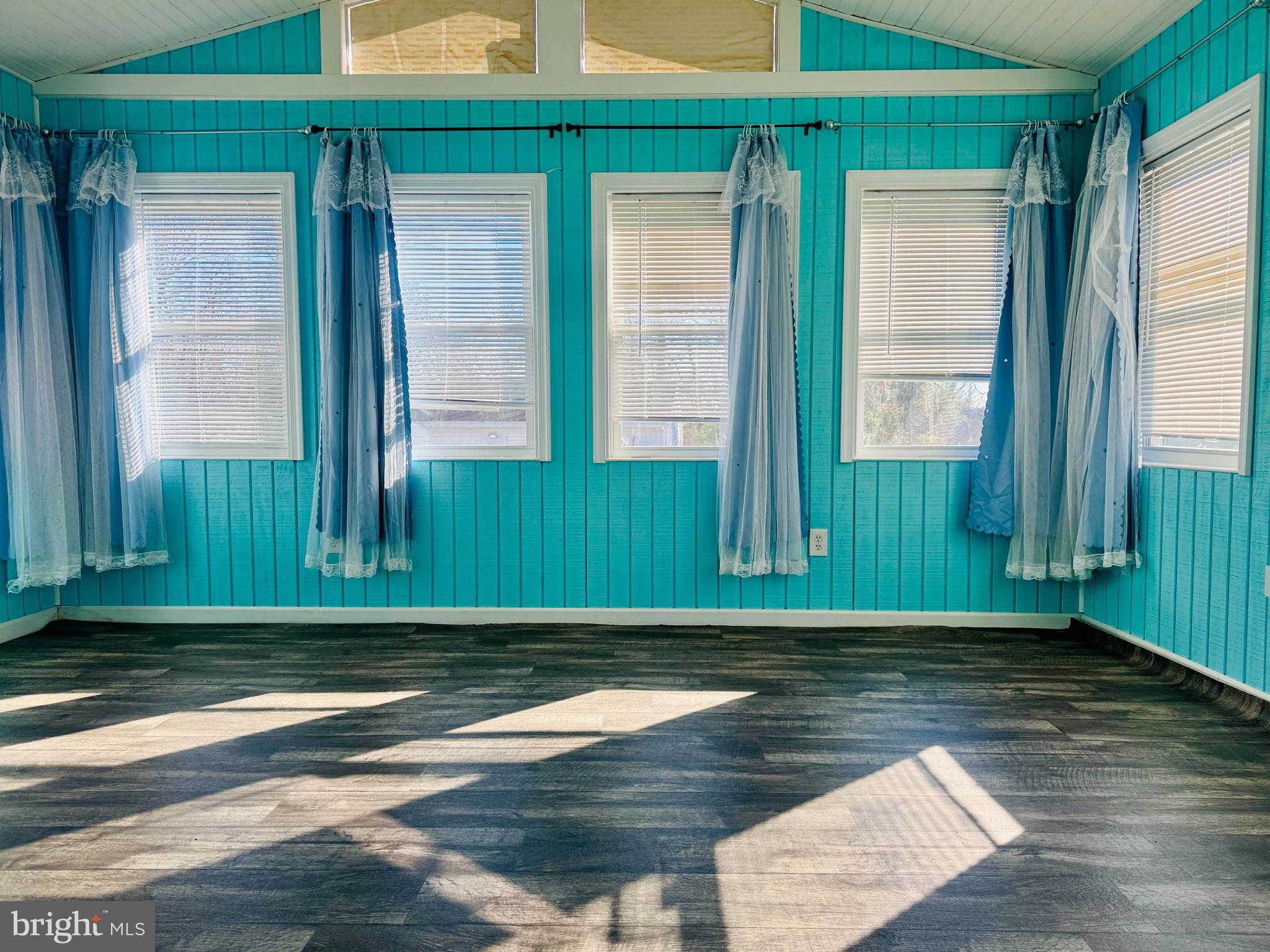 OAK PARK - Residential