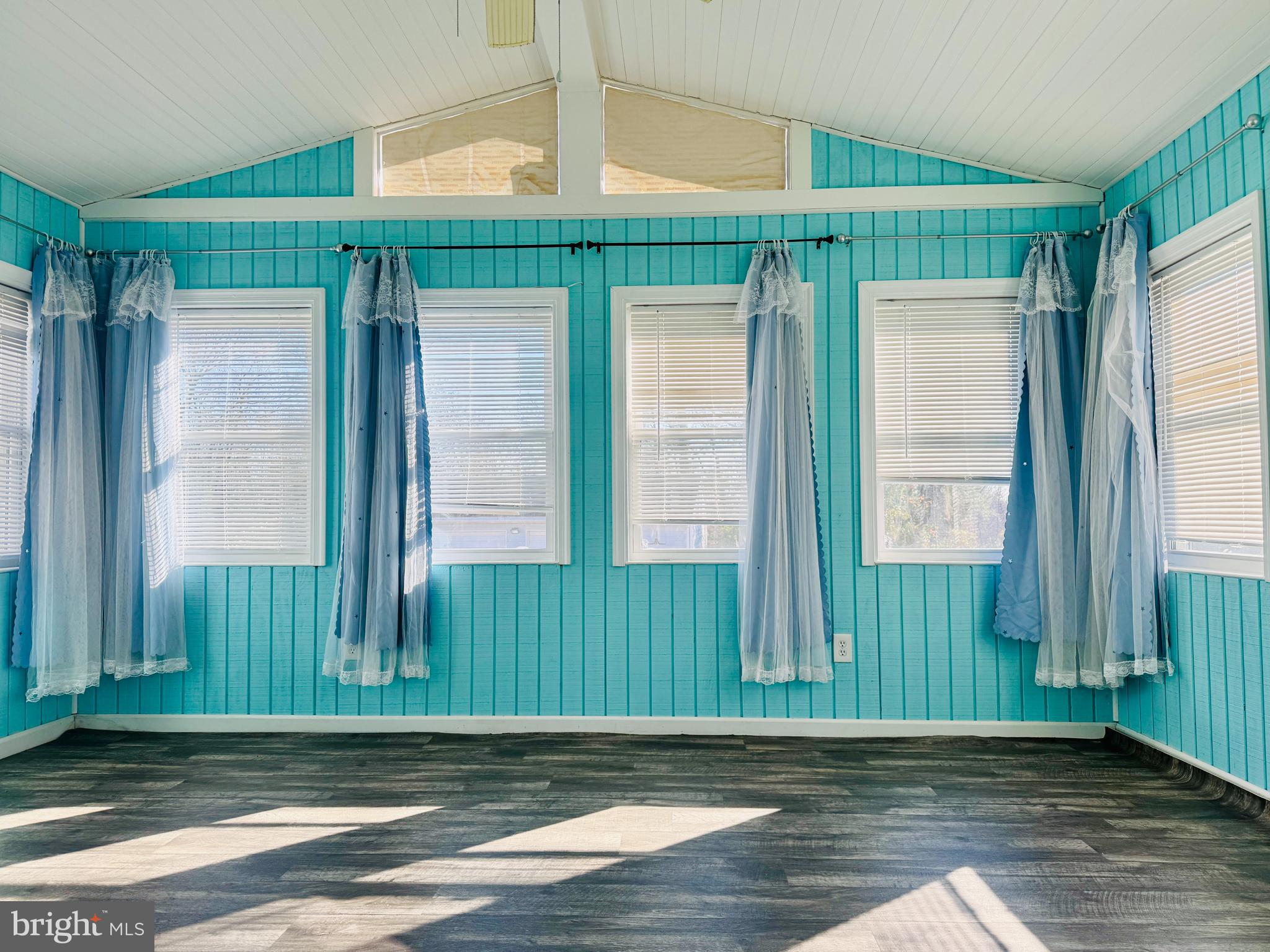 OAK PARK - Residential