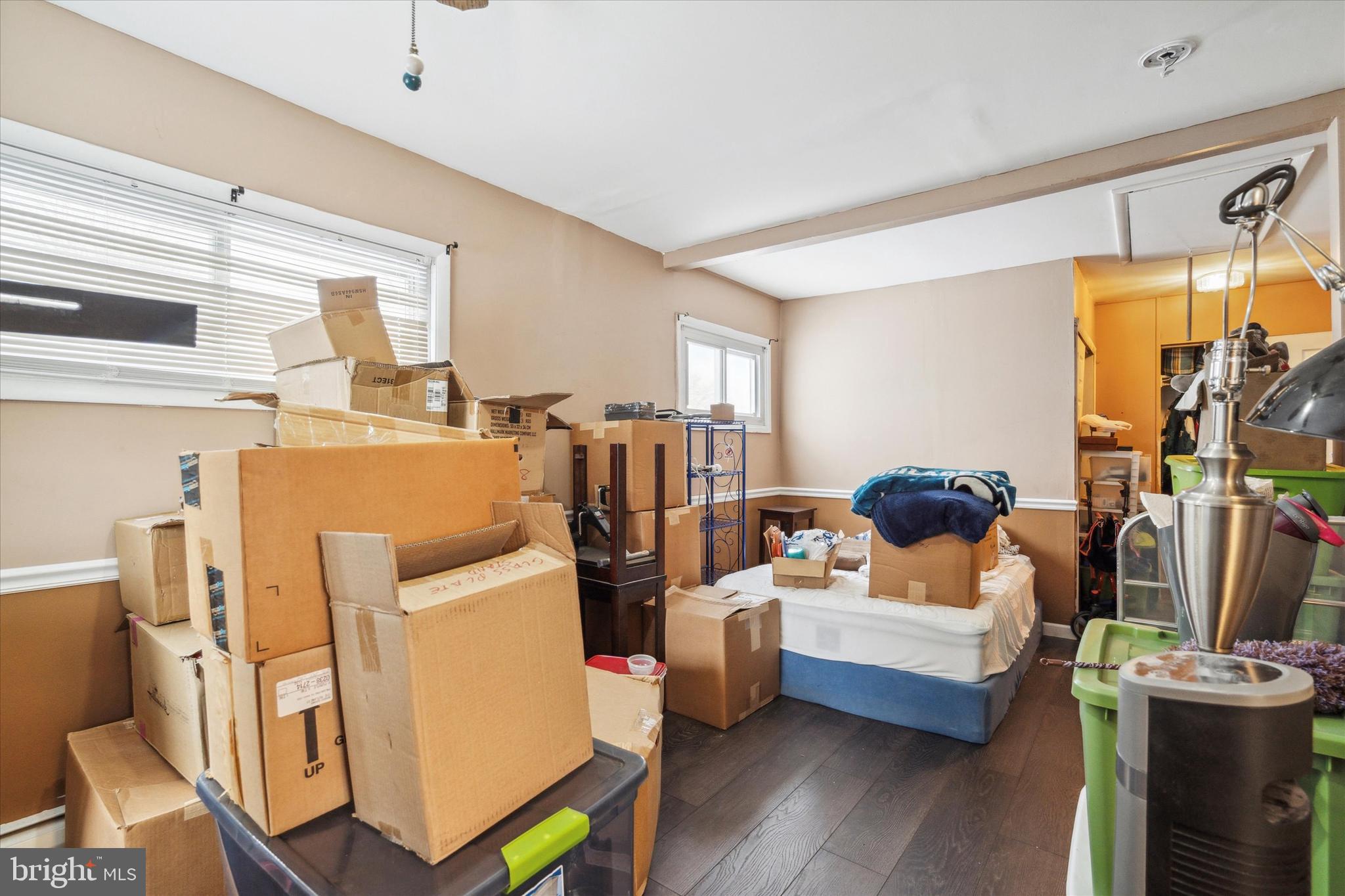 INDIAN CREEK - Residential