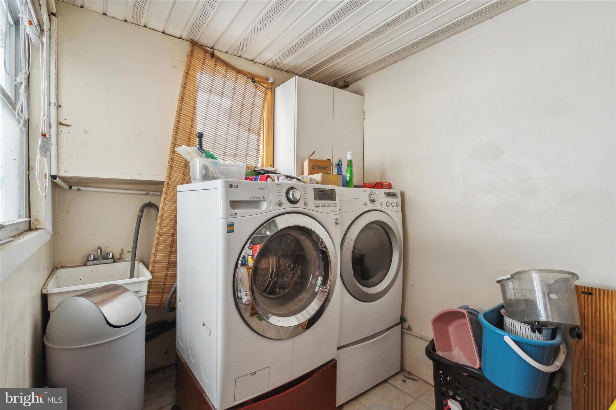 INDIAN CREEK - Residential