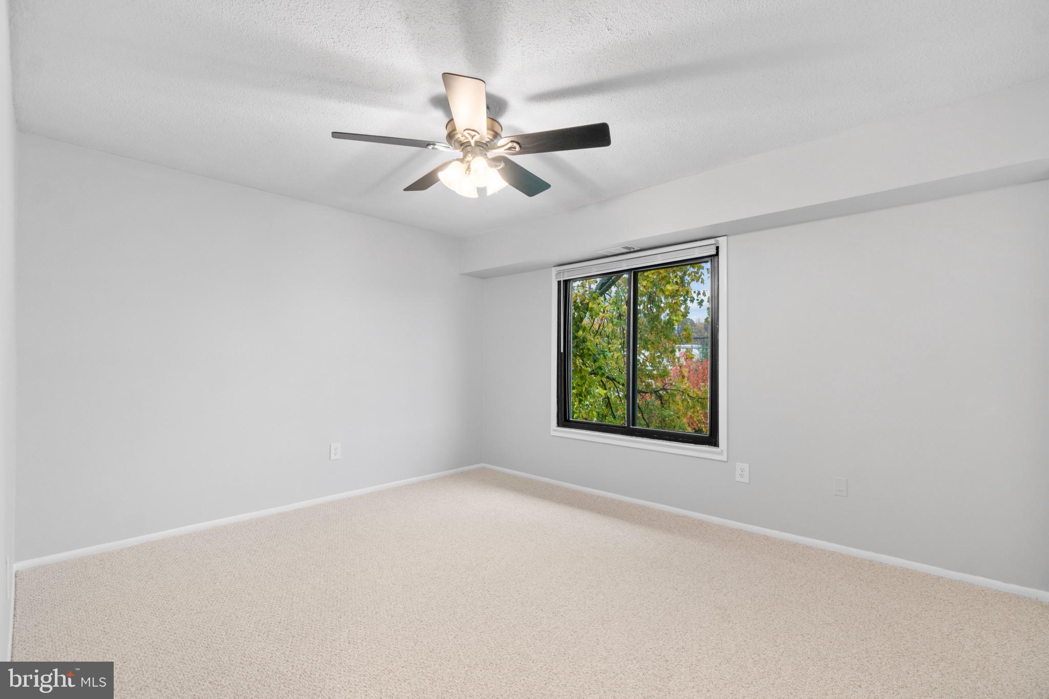 SUN VALLEY CONDOMINIUMS - Residential