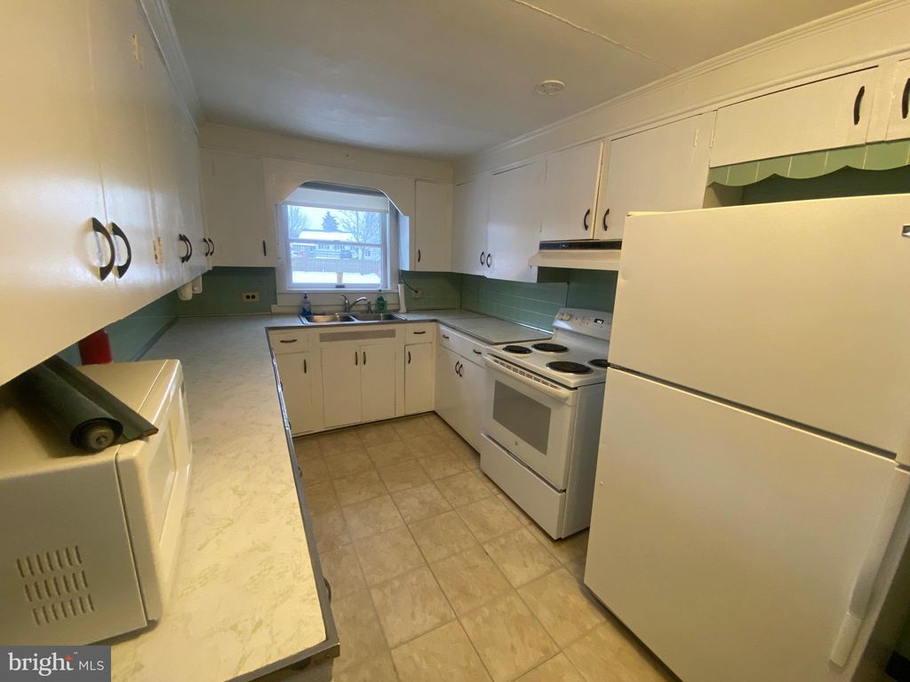 Photo of 1091 E Ben Franklin Highway, DOUGLASSVILLE, PA 19518 (MLS # PABK2067124)