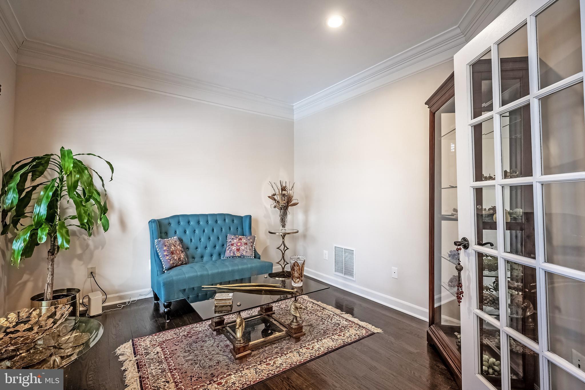 POTOMAC LAKES - Residential