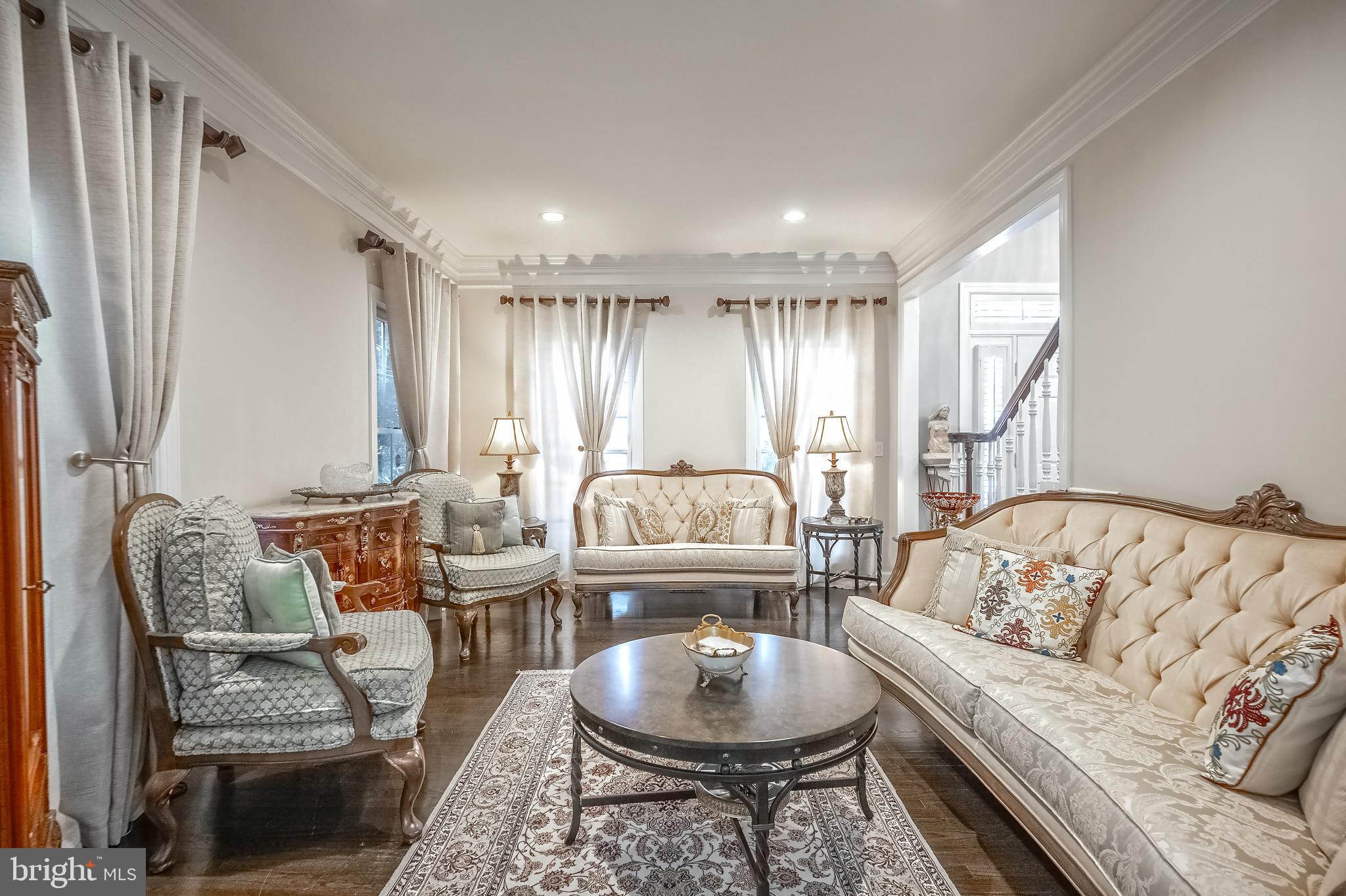 POTOMAC LAKES - Residential