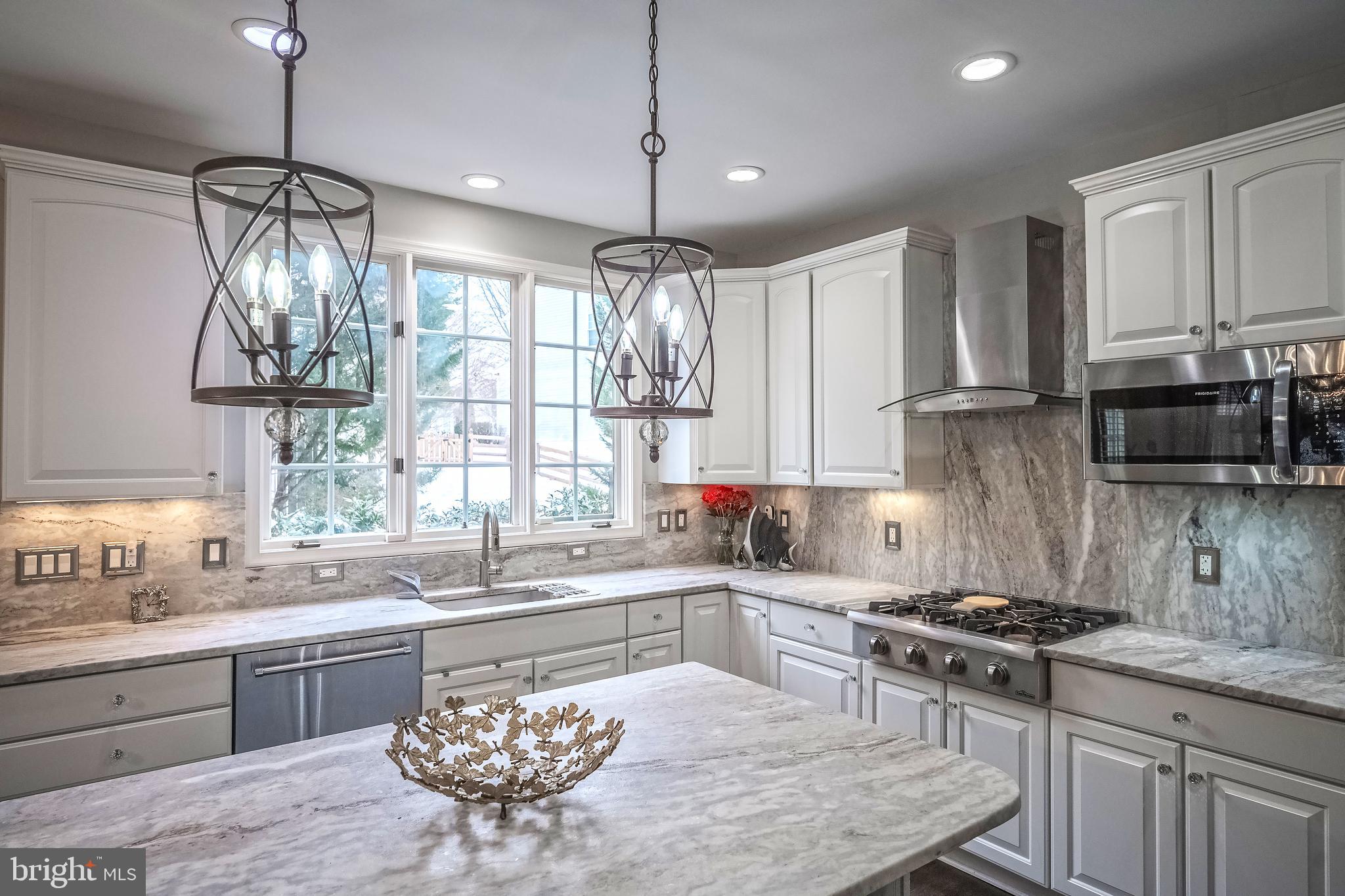 POTOMAC LAKES - Residential