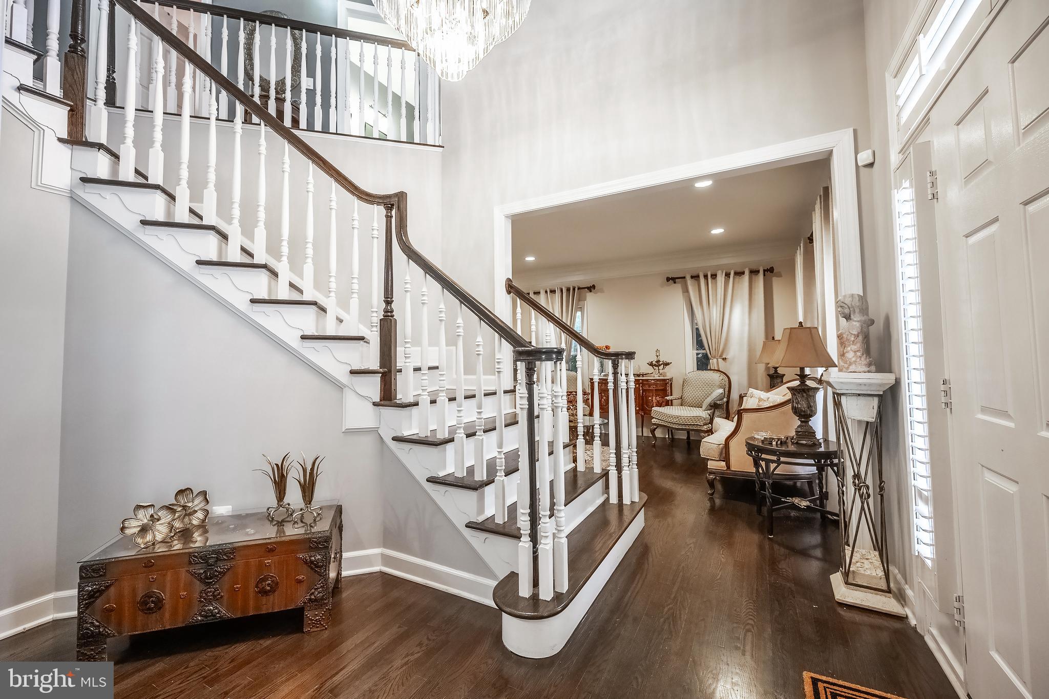 POTOMAC LAKES - Residential