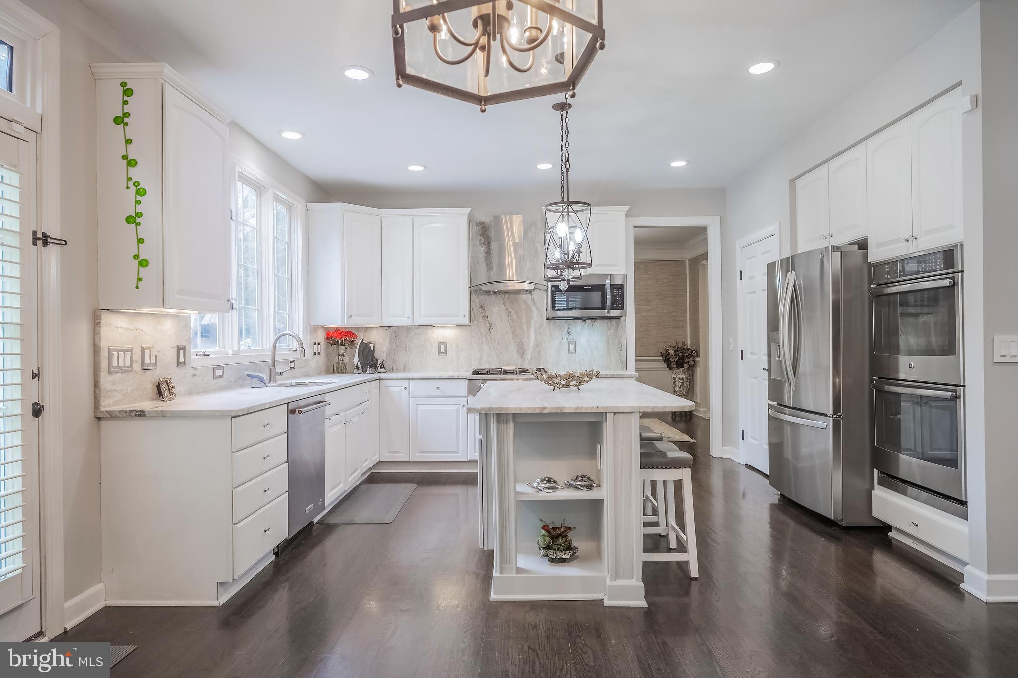 POTOMAC LAKES - Residential