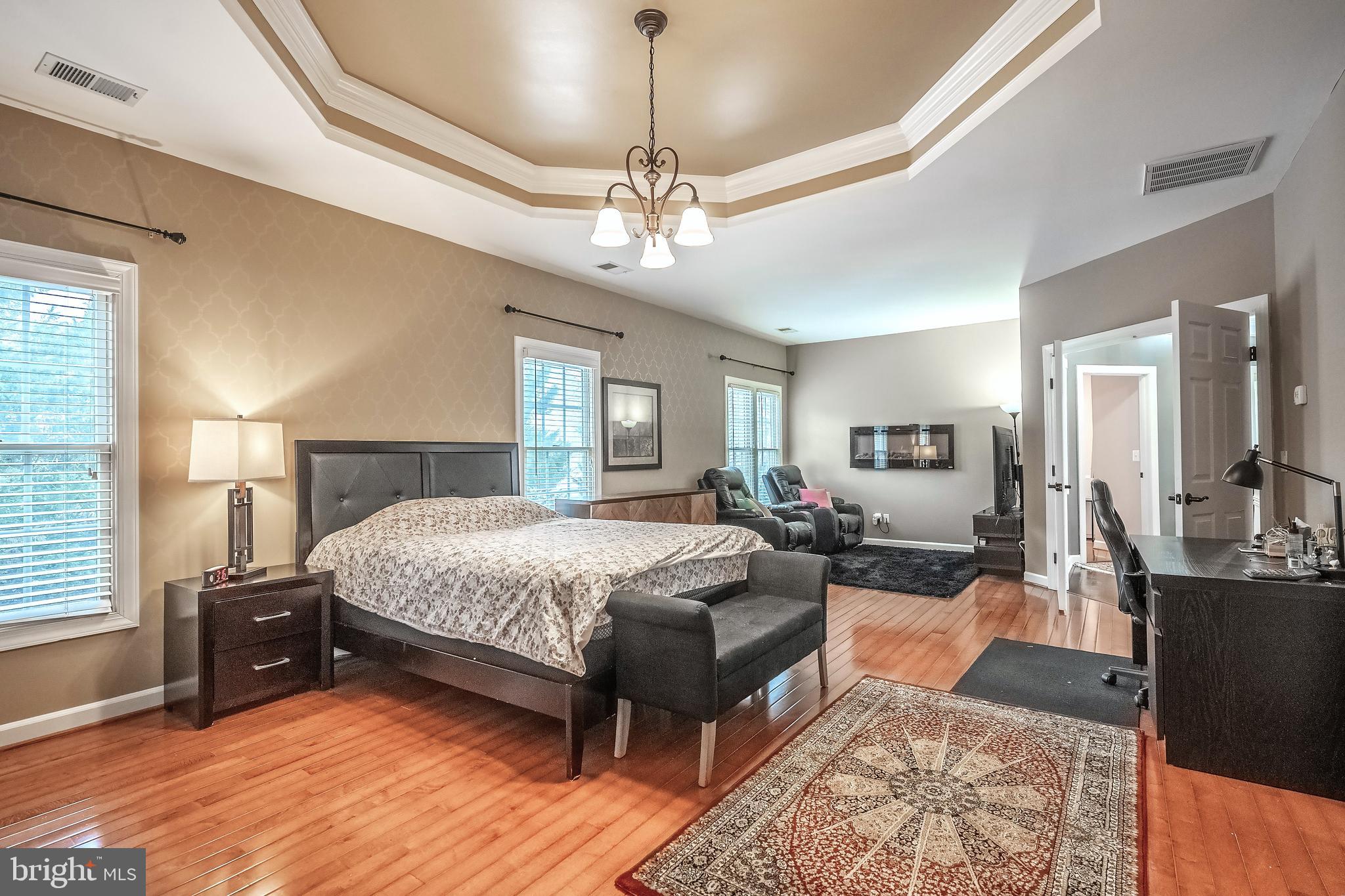 POTOMAC LAKES - Residential