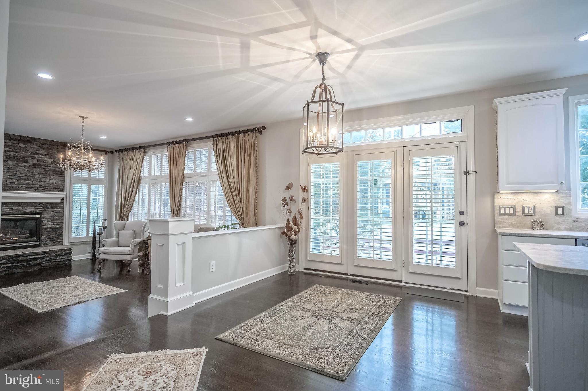 POTOMAC LAKES - Residential