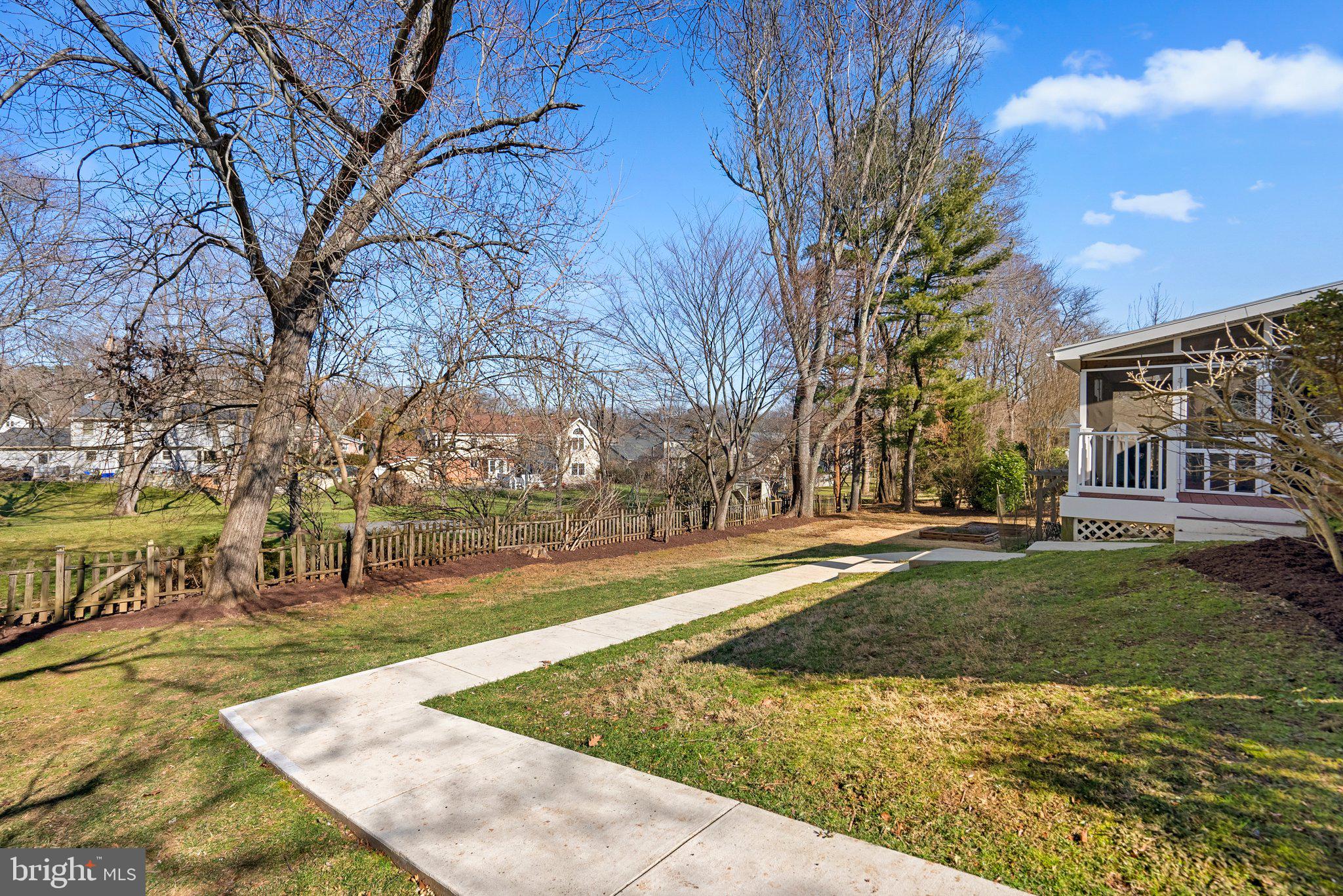 LAKE NORMANDY ESTATES - Residential