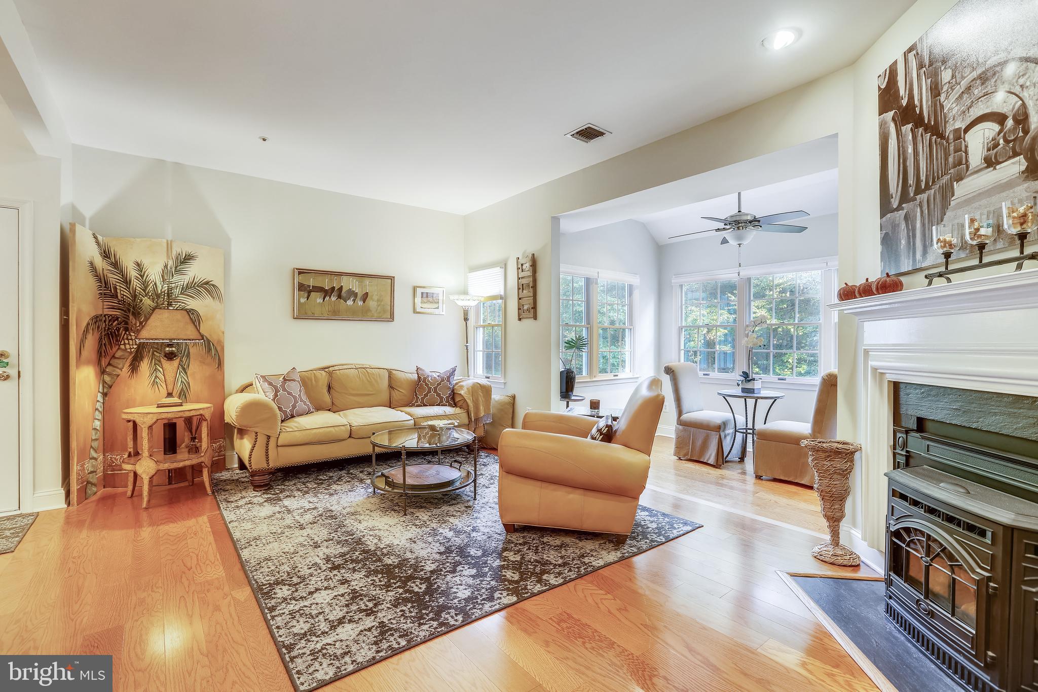 SUMMER PLACE AT RIVA TRACE - Residential