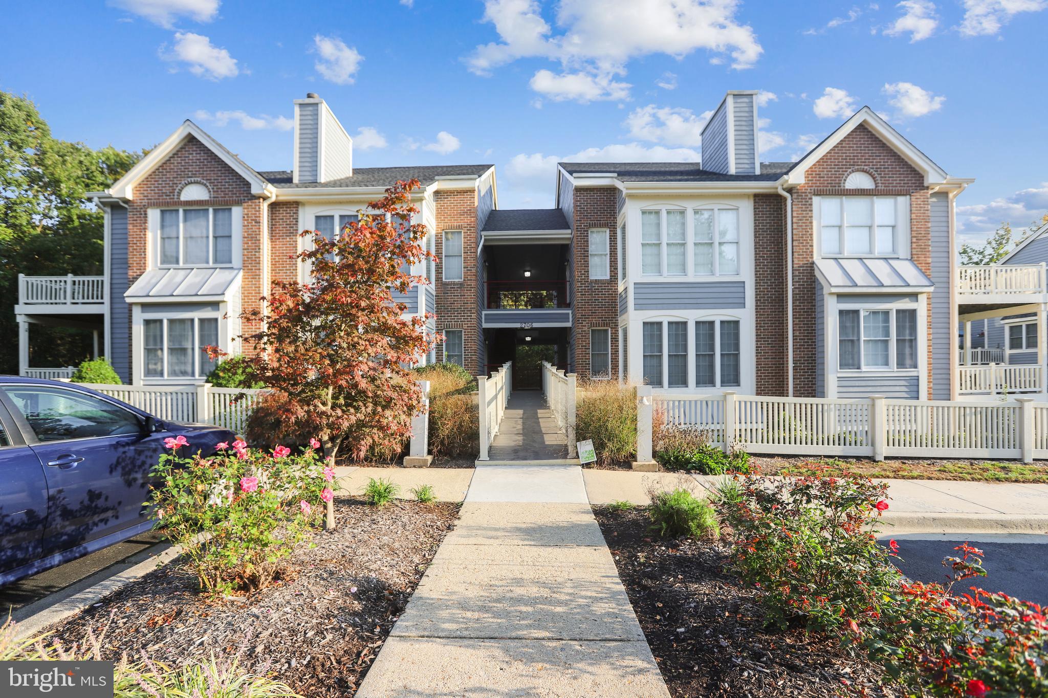 SUMMER PLACE AT RIVA TRACE - Residential