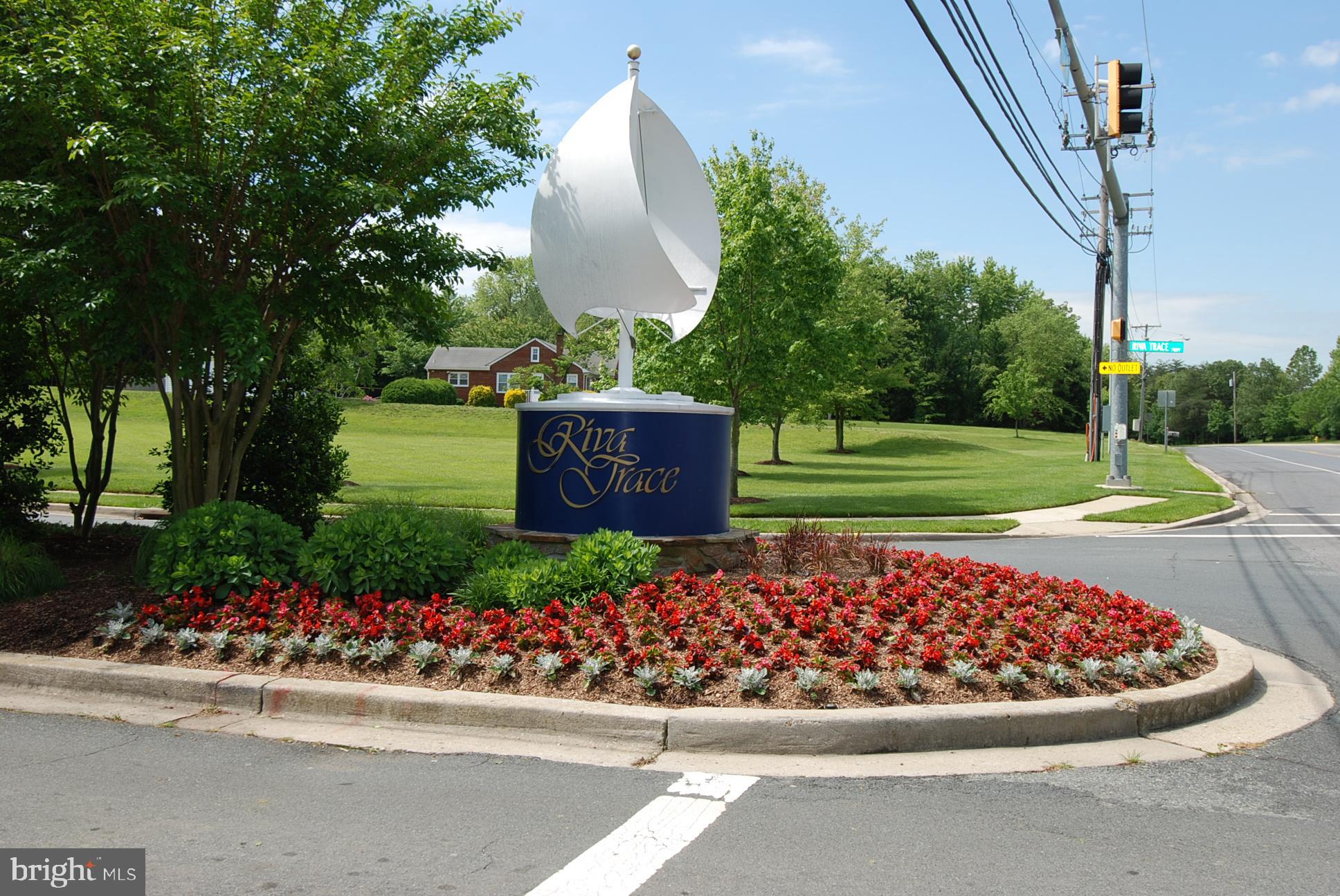 SUMMER PLACE AT RIVA TRACE - Residential