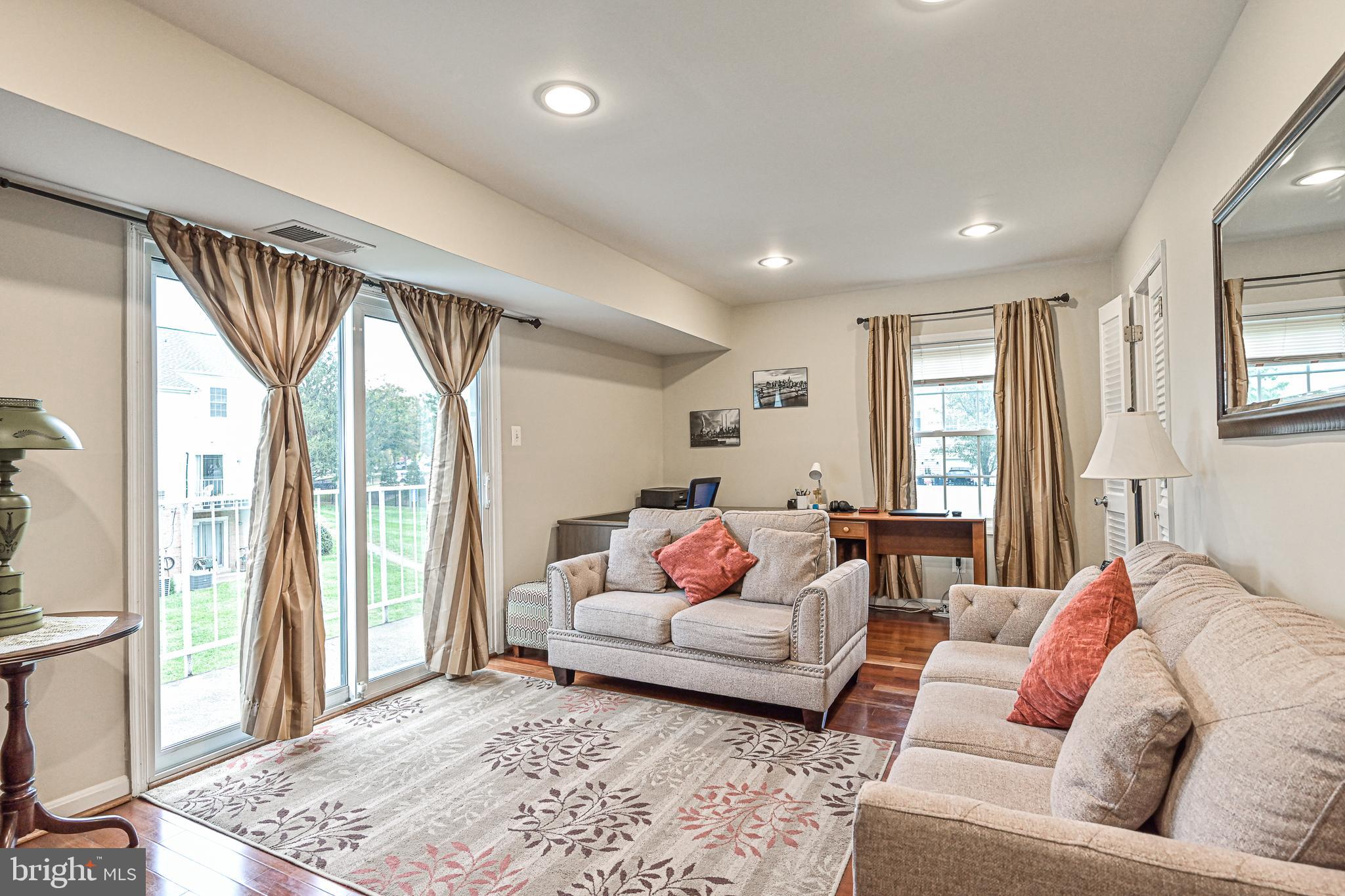 THE MEADOWS - Residential