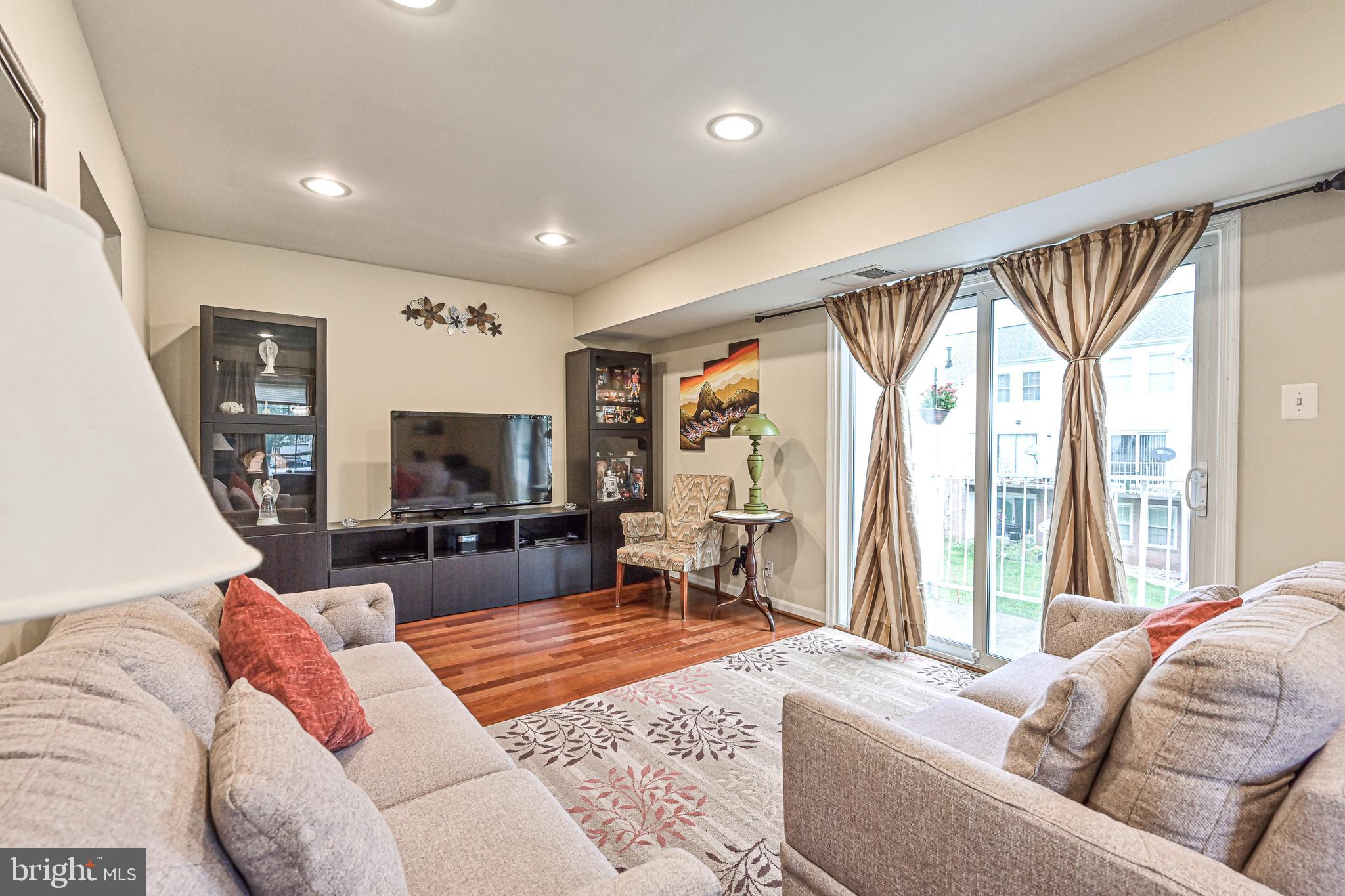 THE MEADOWS - Residential