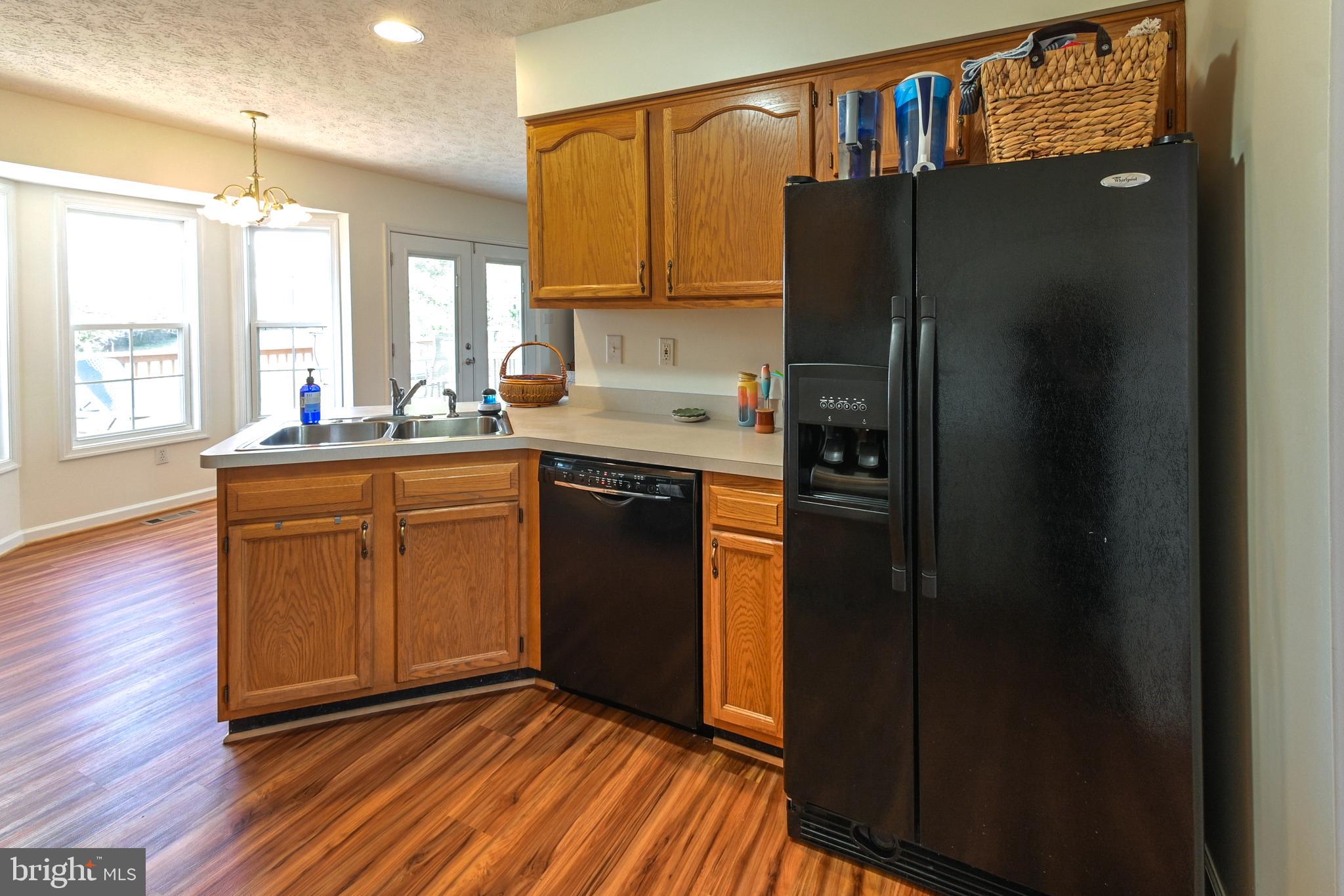 WALKER MANOR - Residential