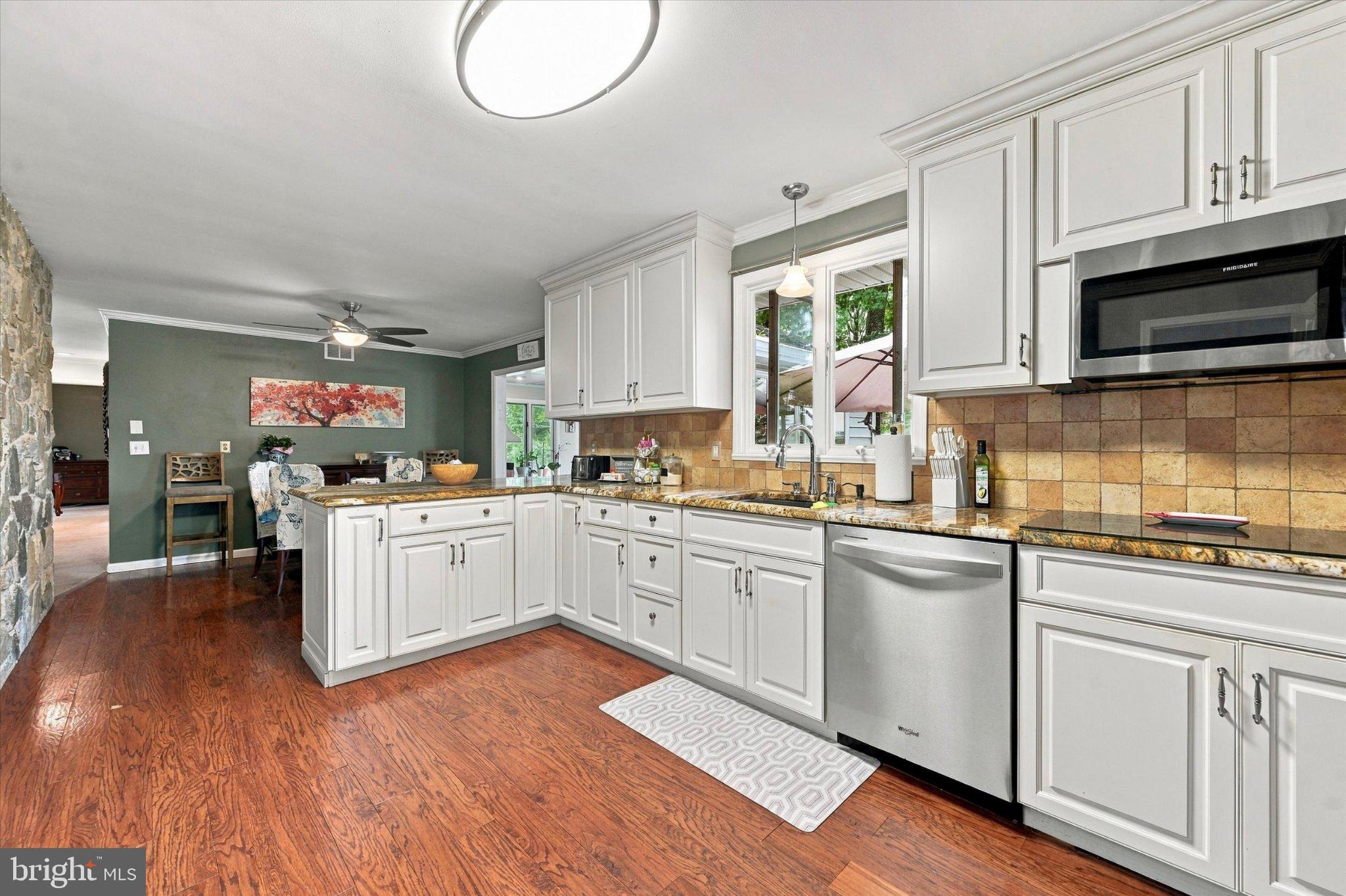 417 DOGWOOD LANE