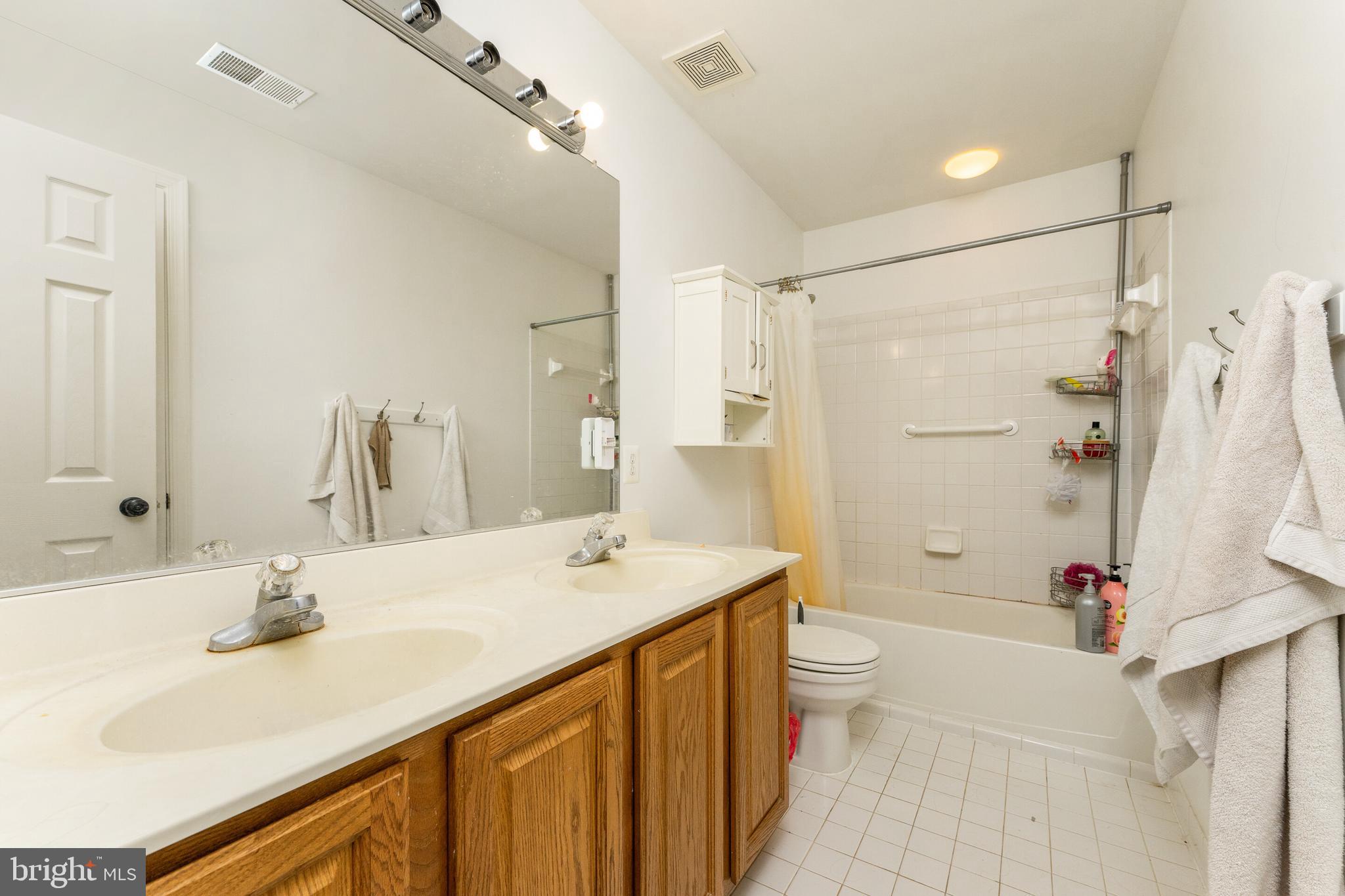 SAYBROOKE - Residential