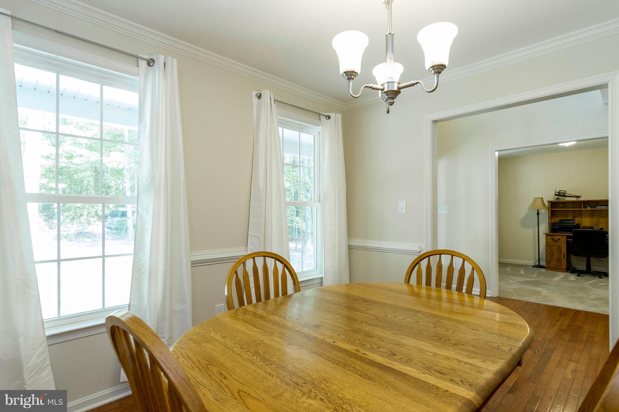 COUNTRY ACRES - Residential