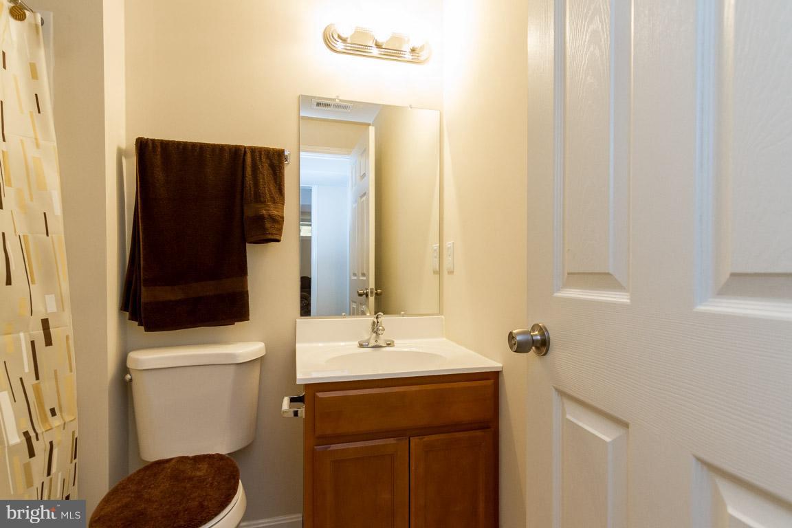 COUNTRY ACRES - Residential