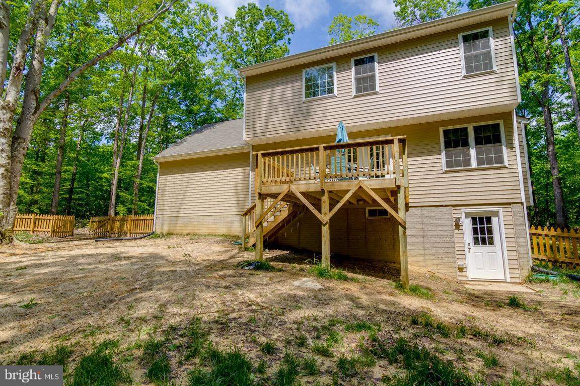 COUNTRY ACRES - Residential