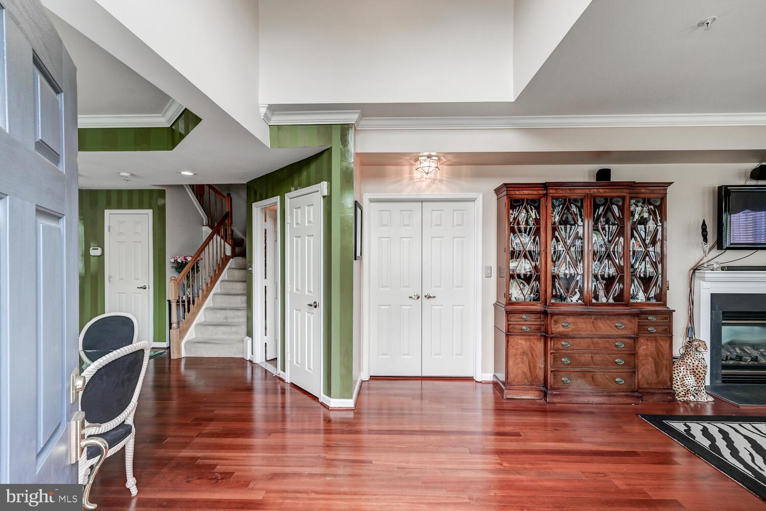 GREY ROCK VILLAS - Residential