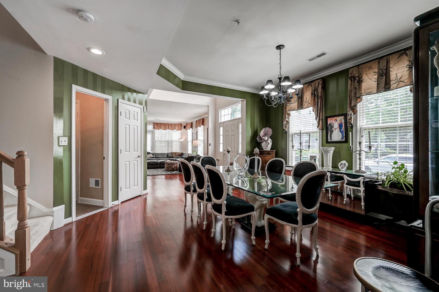 GREY ROCK VILLAS - Residential