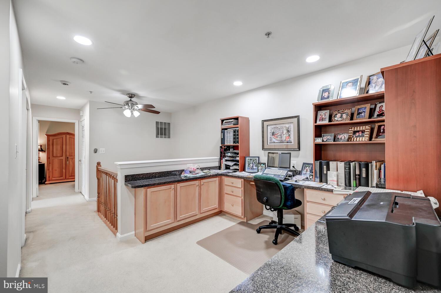 GREY ROCK VILLAS - Residential