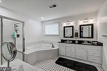 GREY ROCK VILLAS - Residential