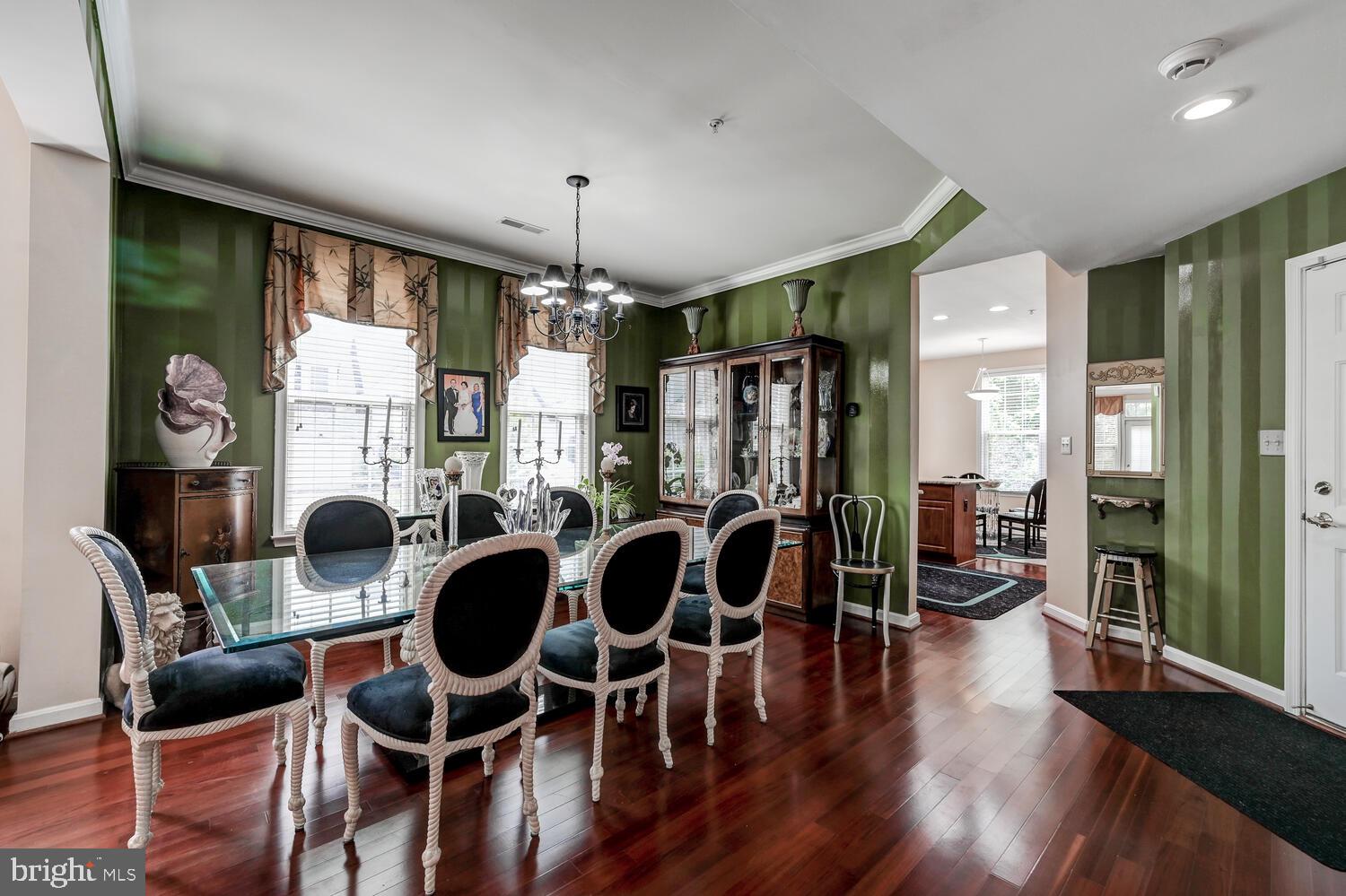 GREY ROCK VILLAS - Residential