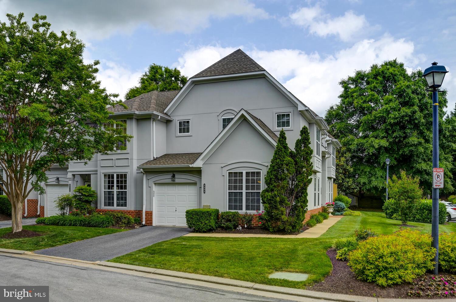 GREY ROCK VILLAS - Residential