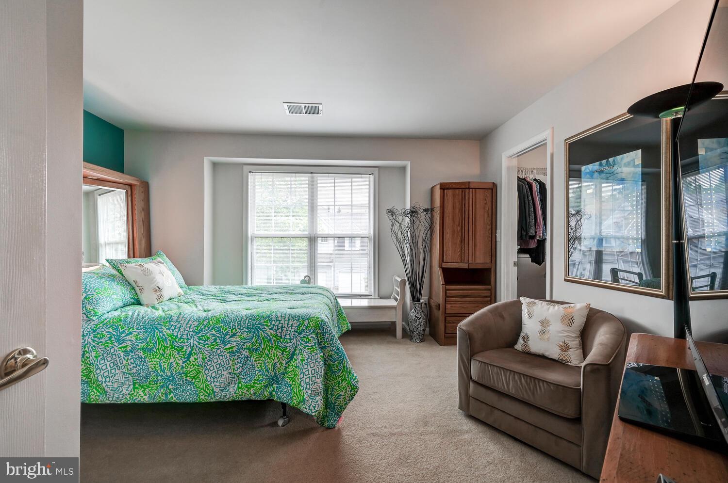 GREY ROCK VILLAS - Residential